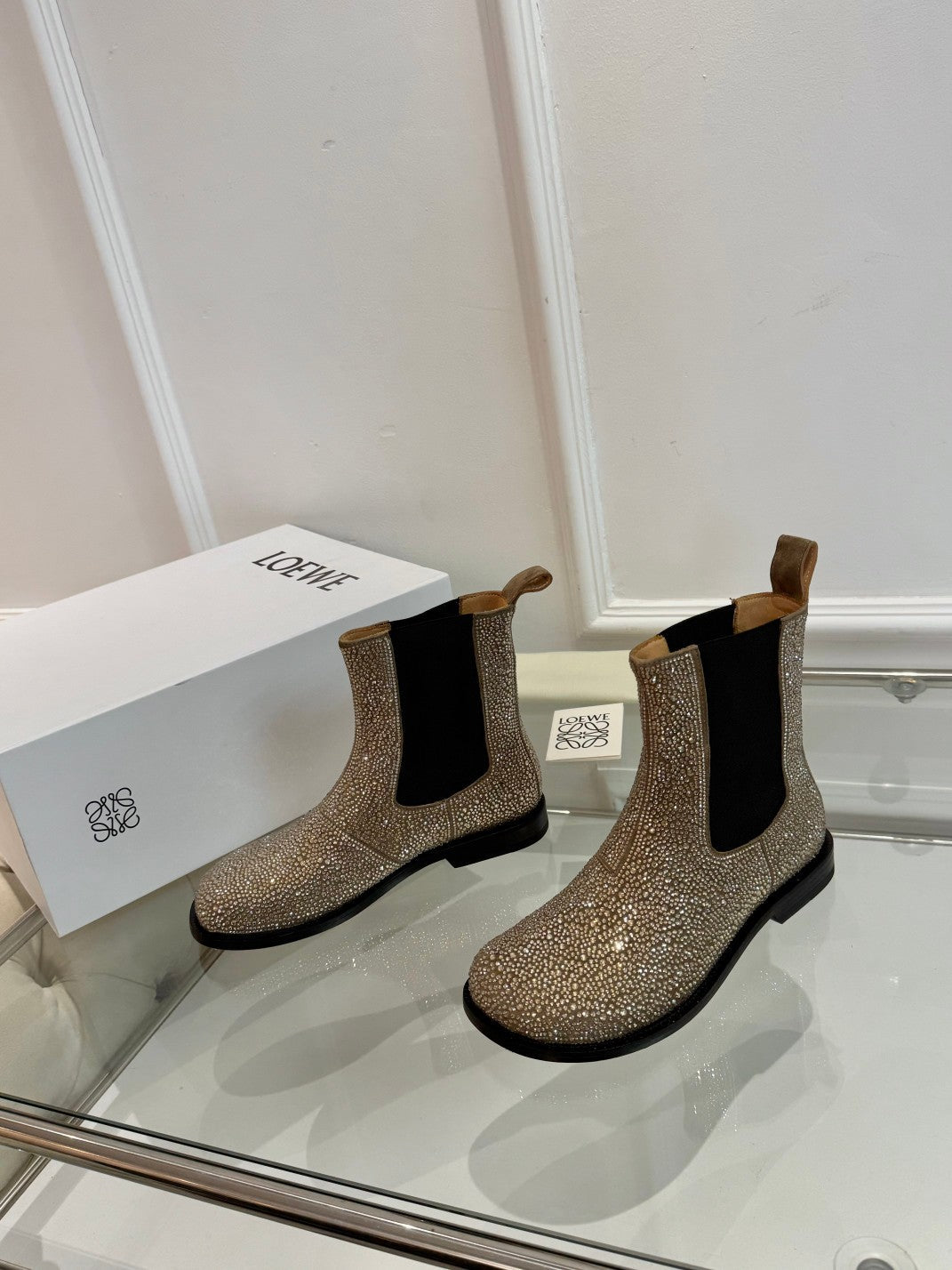 LW 26FW Campo Chelsea Boots Crystal Embellishments Suede Leather 122753