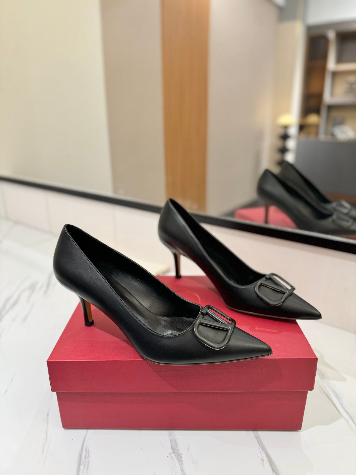 Valentino 26S High Heels 7.5cm In Black Smooth Calfskin