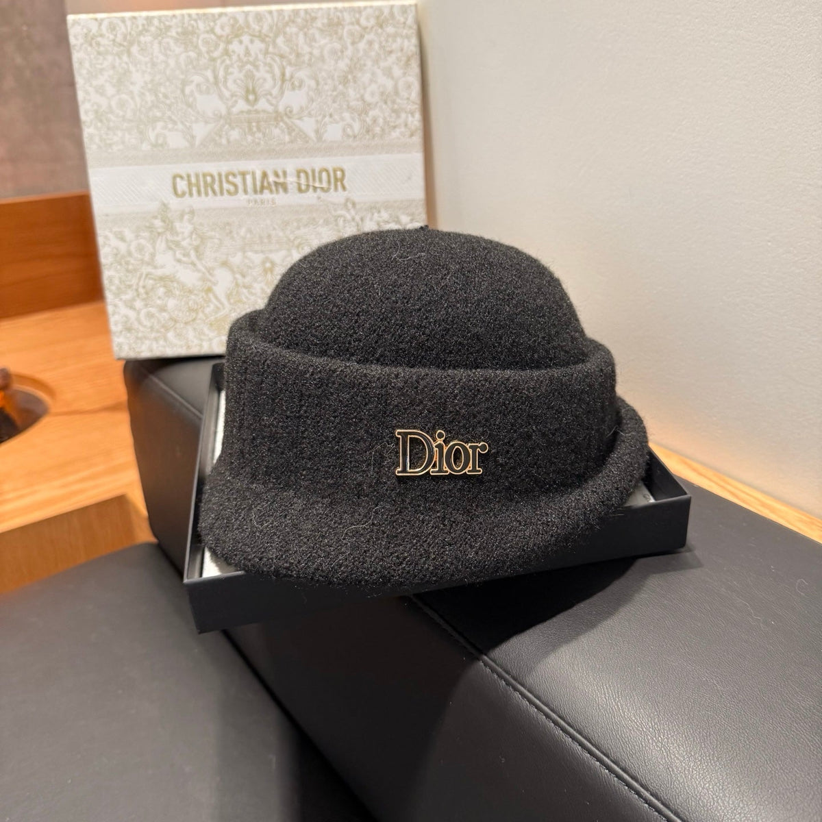 CD 26FW Knit Bucket Hat Rolled Brim Wool Blend 563747