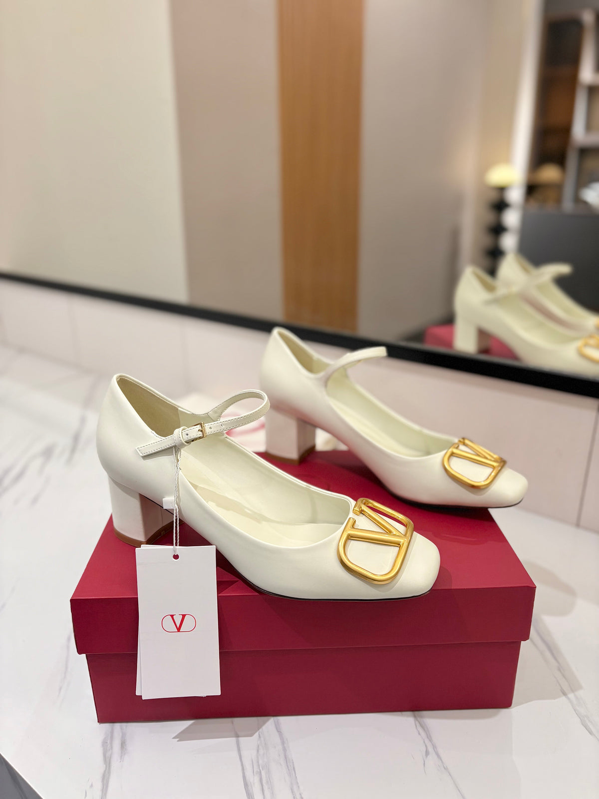 Valentino 26S Mary Jane Heels 6cm In White Smooth Calfskin With Gold Hardware