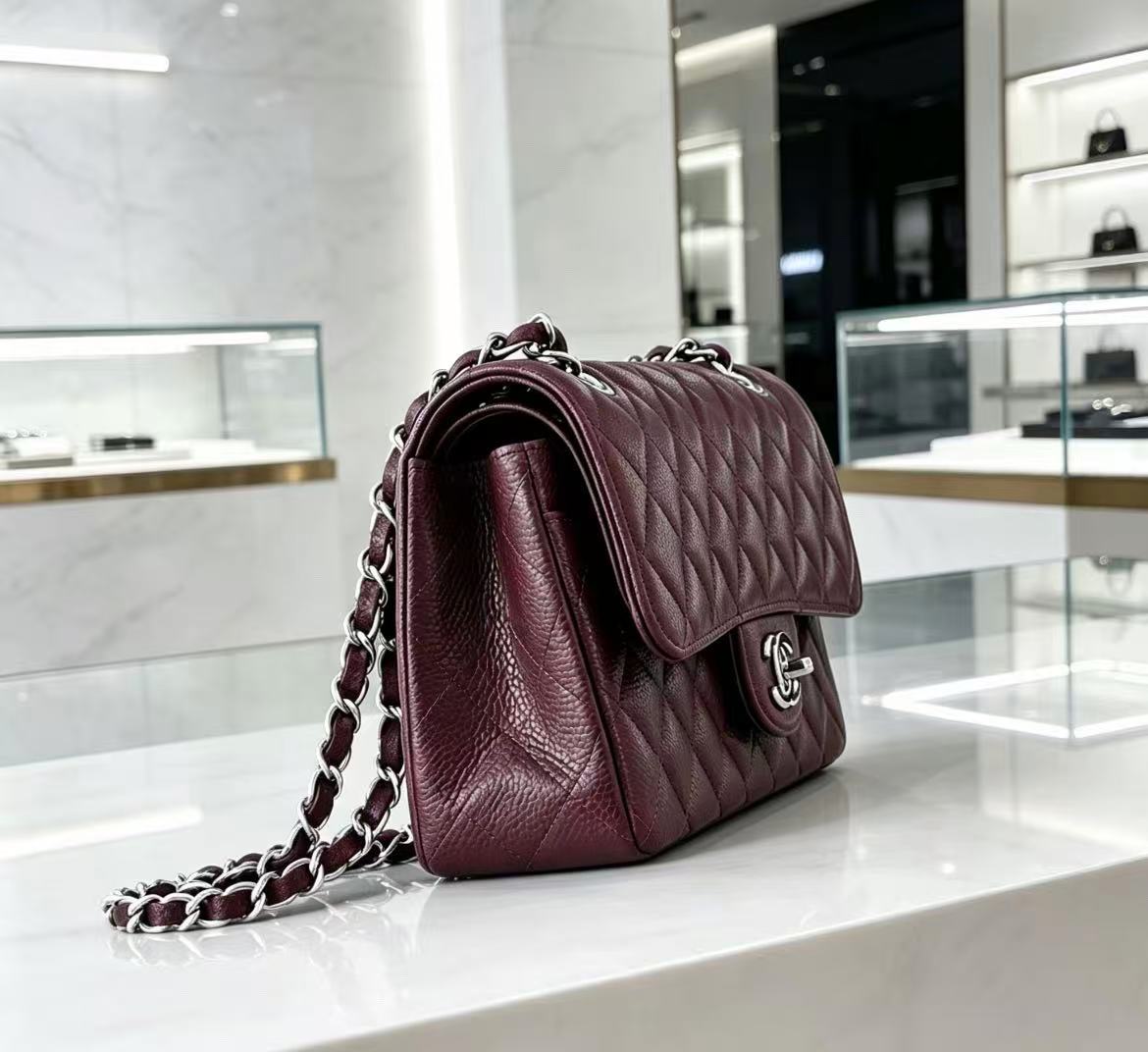 CC Classic Jumbo 25.5cm Burgundy Lambskin Silver Hardware