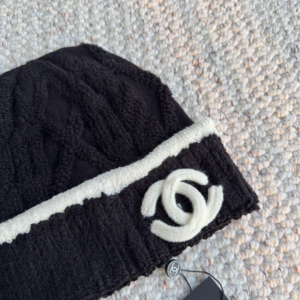CC 26FW Two-Tone Cable Knit Beanie Hat Wool Blend 563895