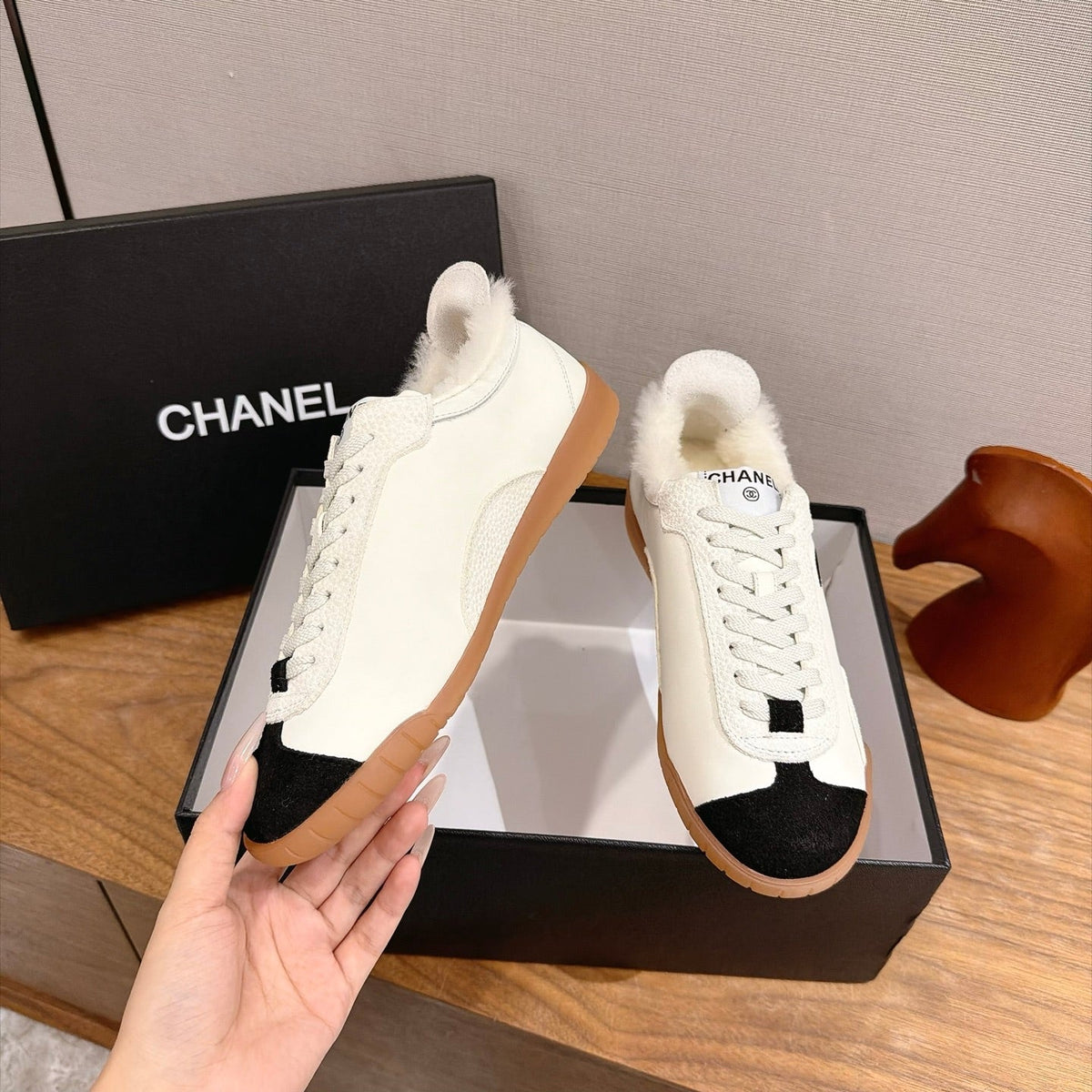 Chanel 2026 Sneakers Leather Wool 196208