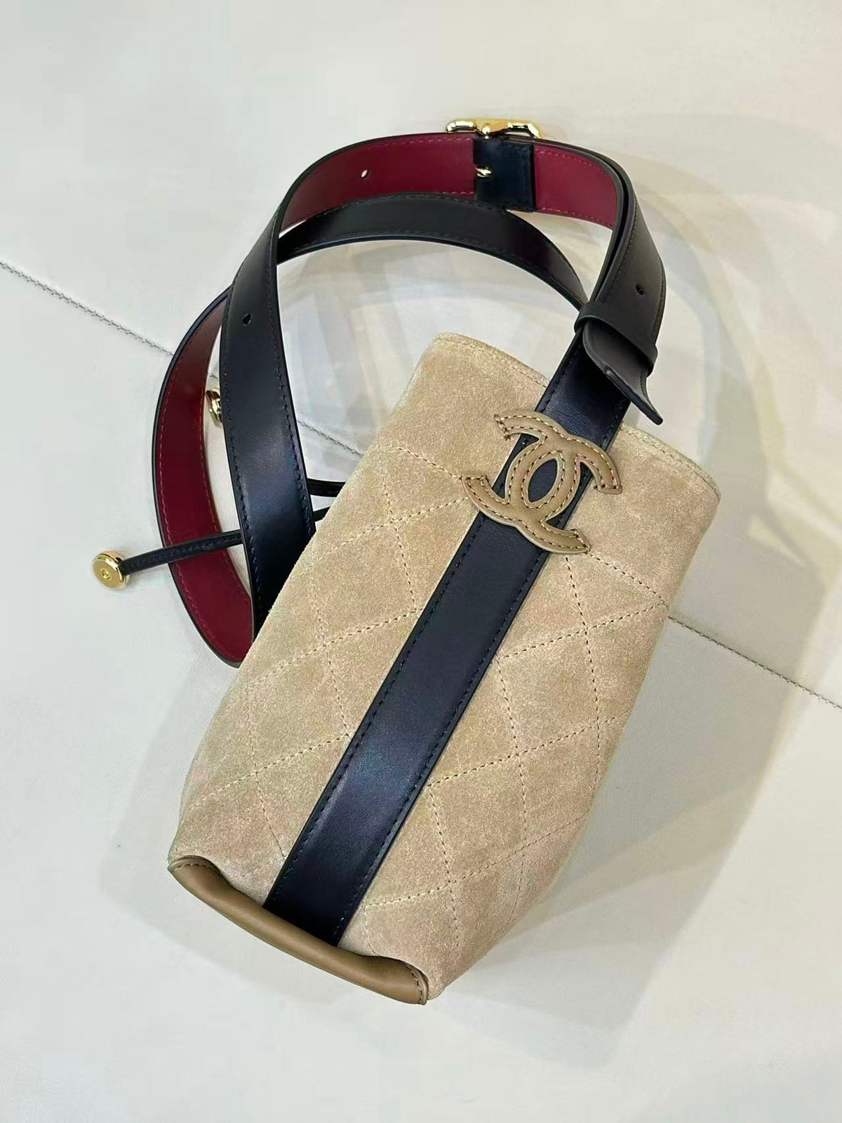 CC 26FW Bucket Bag 19cm Dark Beige Suede Calfskin