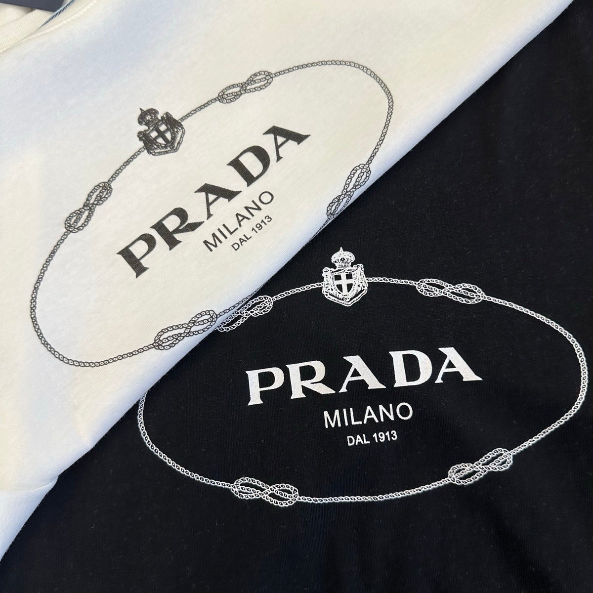 Prad 26FW Long-Sleeved T-Shirt Vintage Oval Logo Cotton 446434