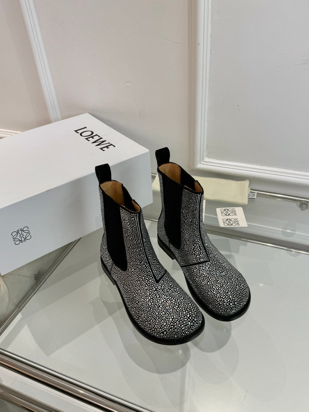 LW 26FW Campo Chelsea Boots Crystal Embellishments Suede Leather 122753