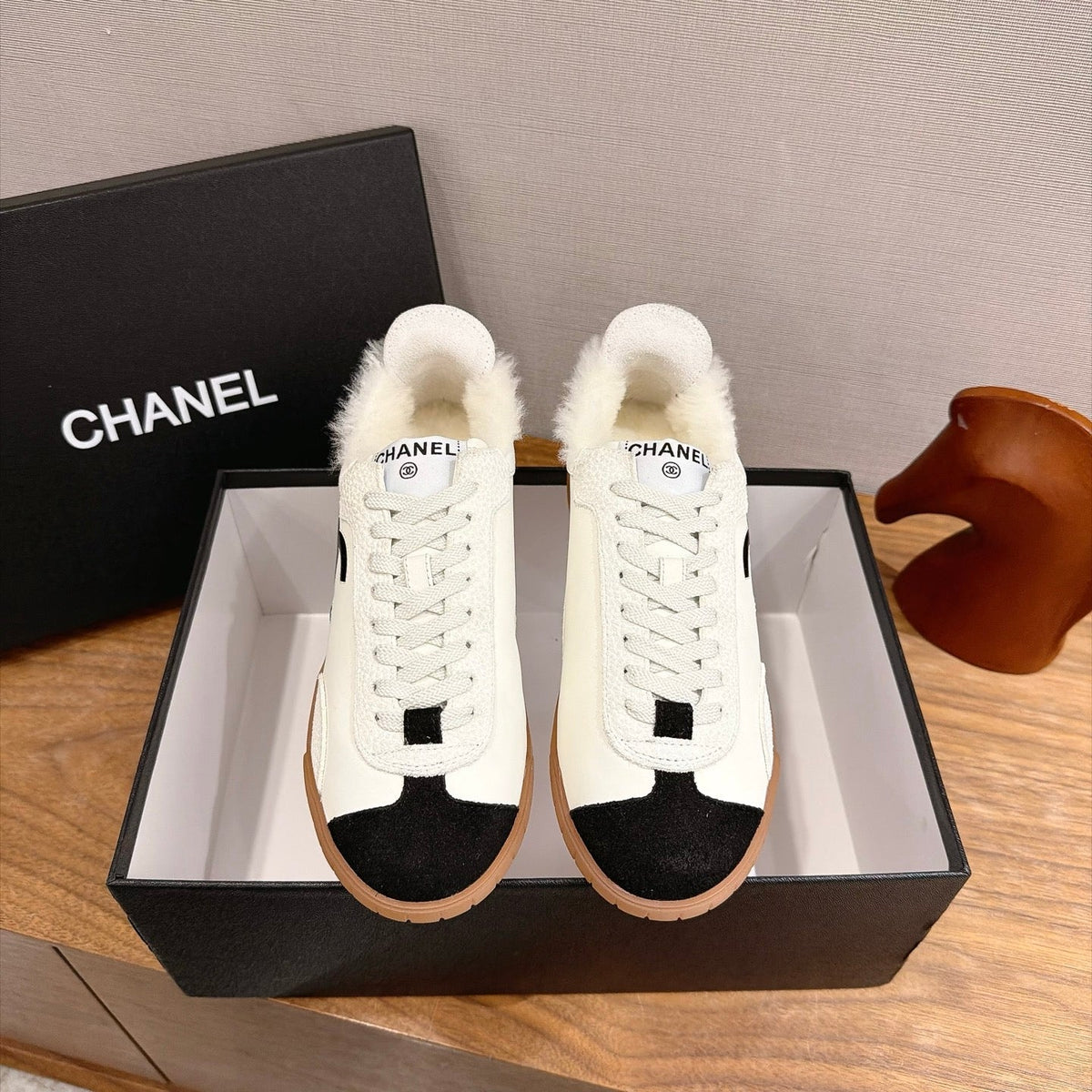 Chanel 2026 Sneakers Leather Wool 196208