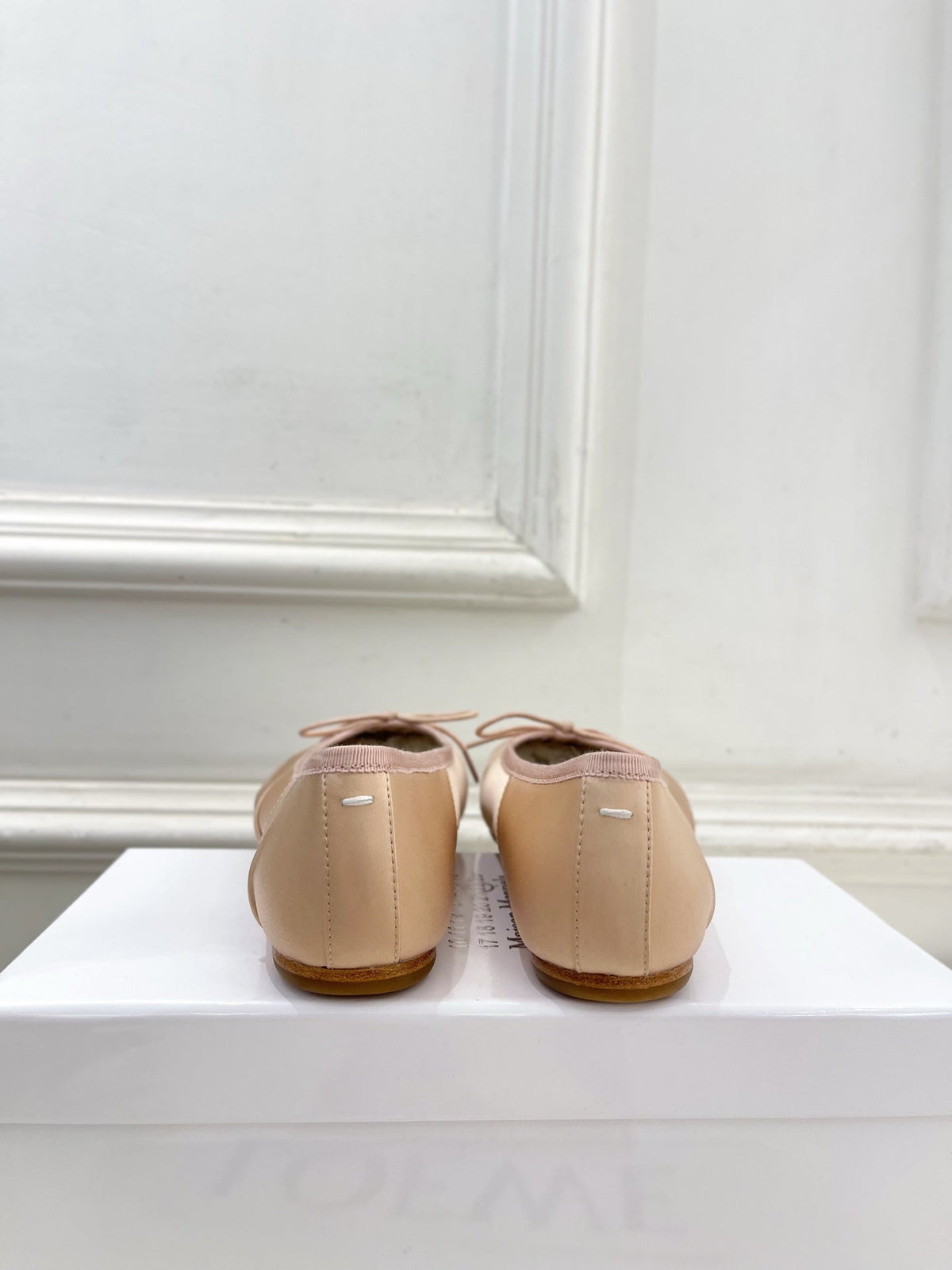 MM 26S Split-Toe Ballet Flats In Nude Pink Silk