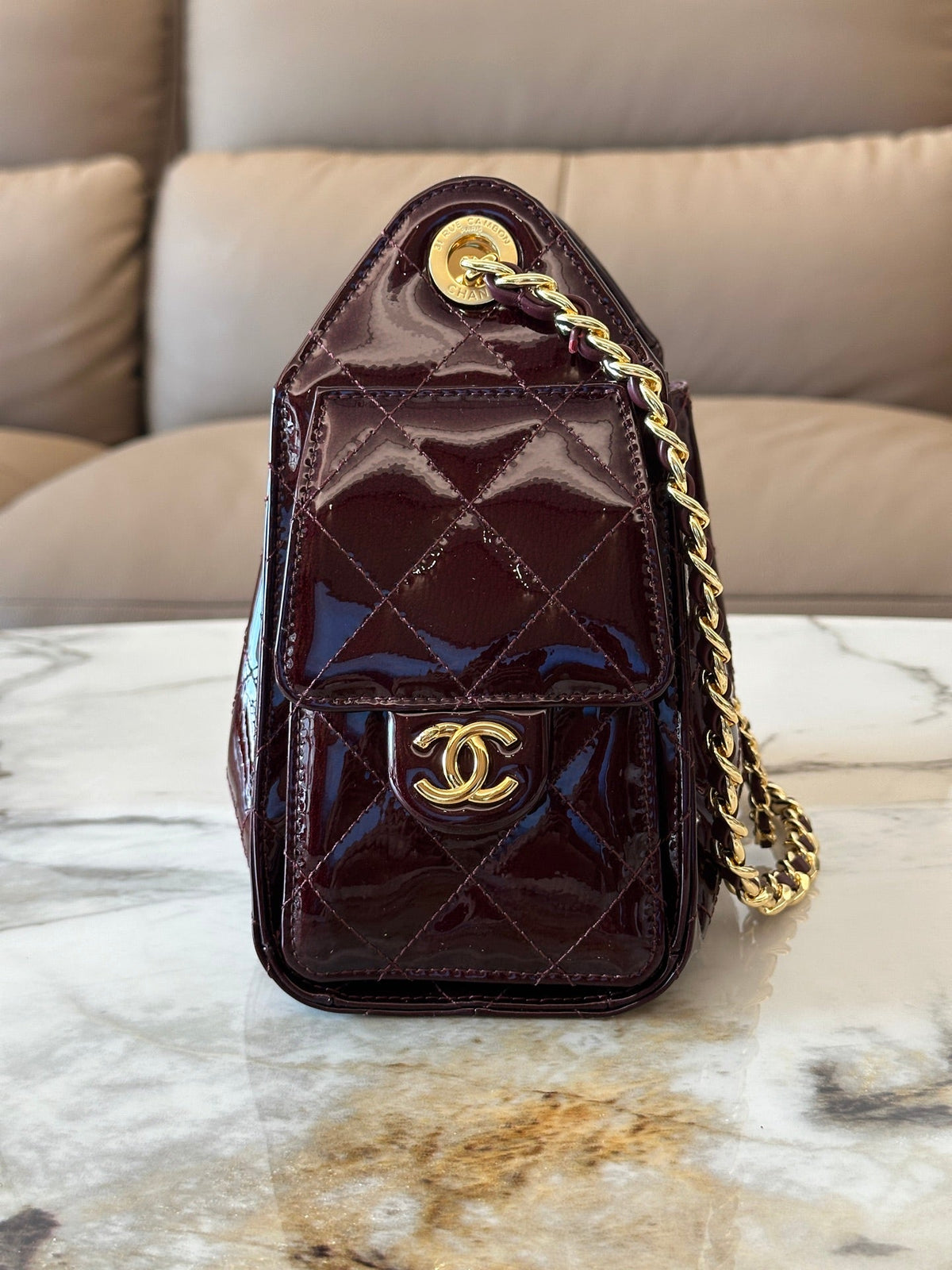 Chanel 2026 Hobo Bag 22cm Patent Leather 407625