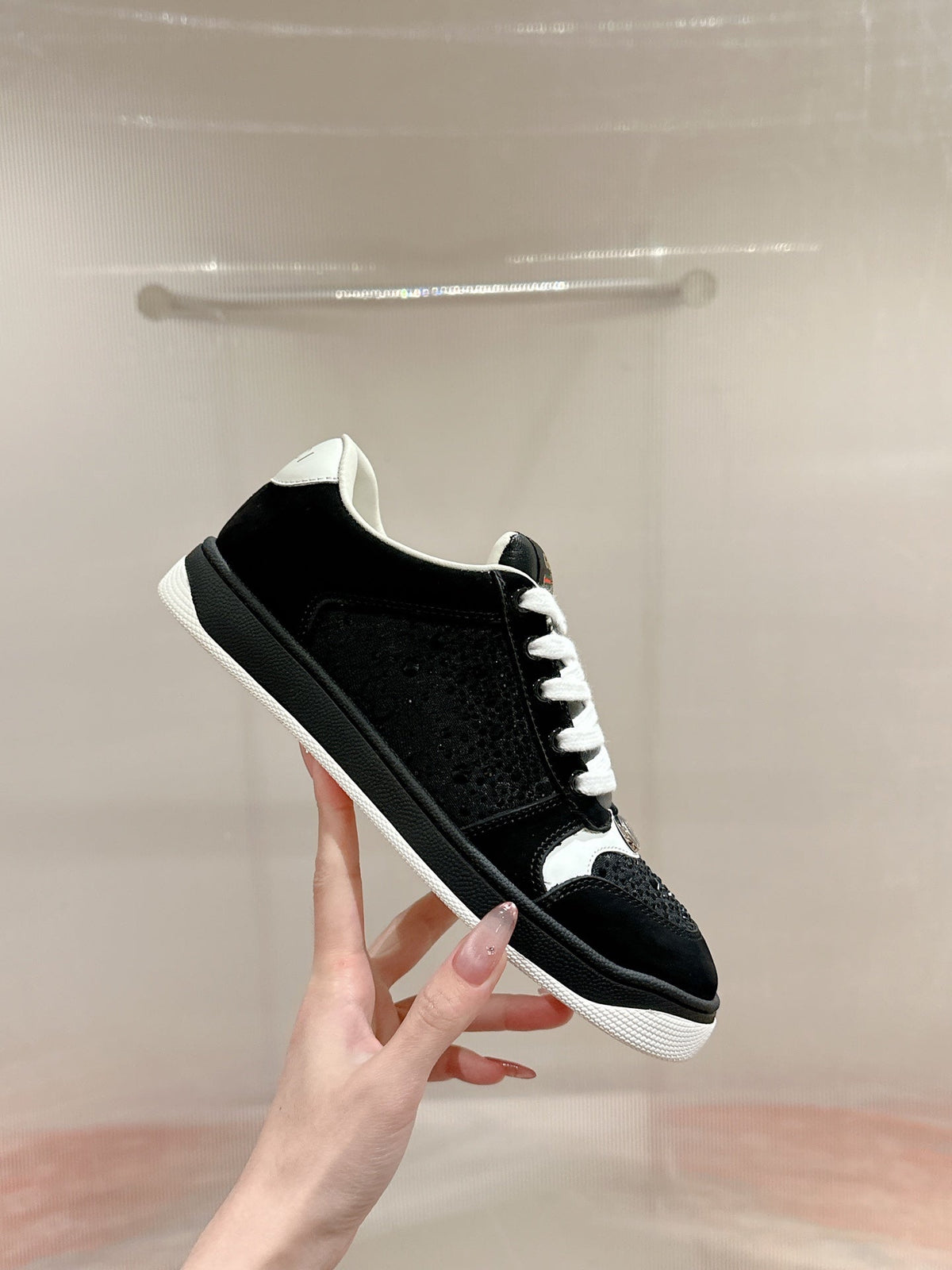 GG 26s Screener Sneaker Black Suede