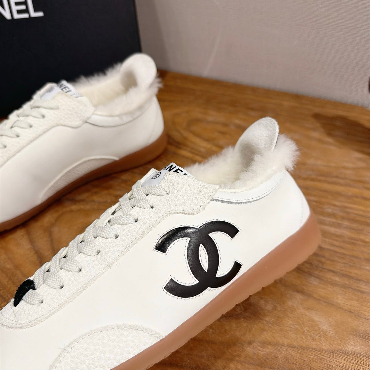 Chanel 2026 Sneakers Leather Wool 196208