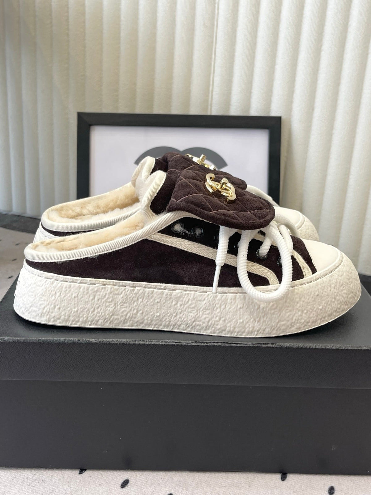 Chanel 2026 Mule Suede Wool 190036
