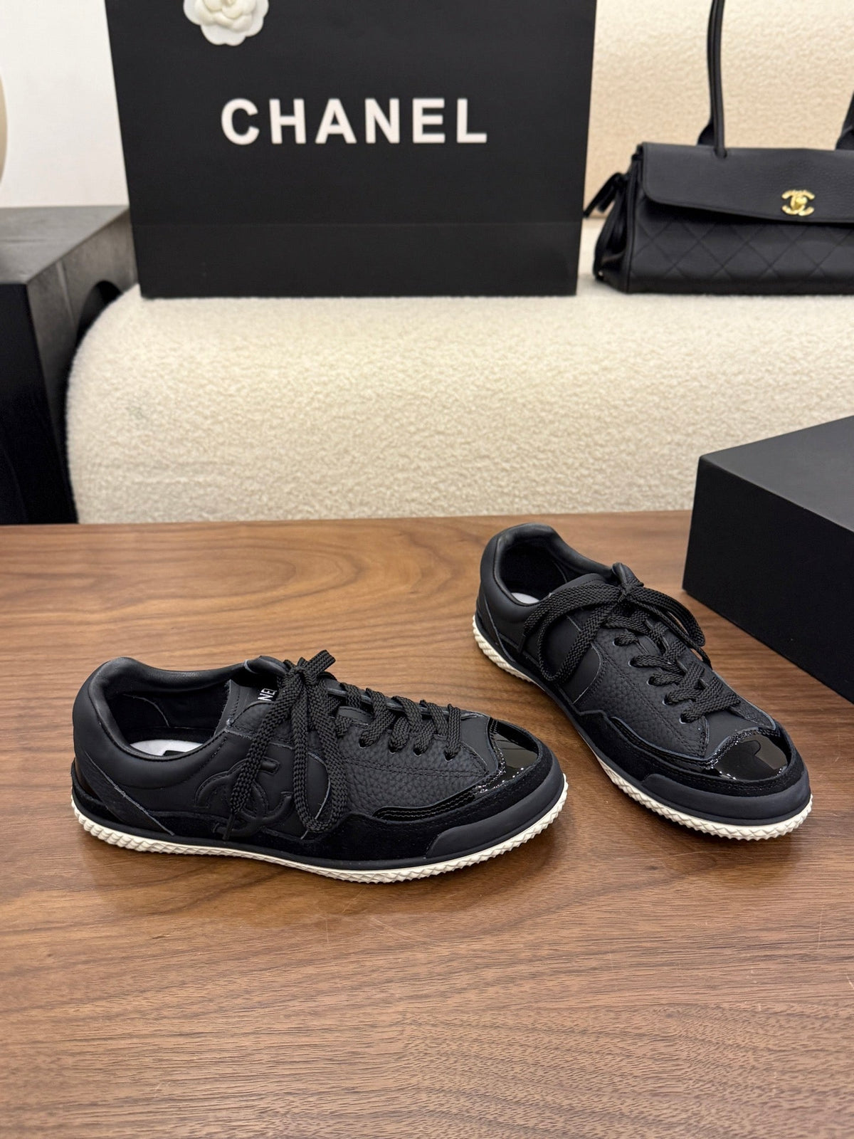 Chanel 2026 Low-Top Sneakers Cowhide 173100