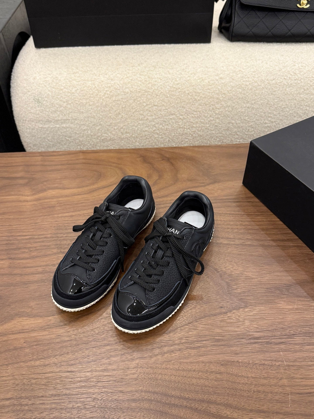 Chanel 2026 Low-Top Sneakers Cowhide 173100