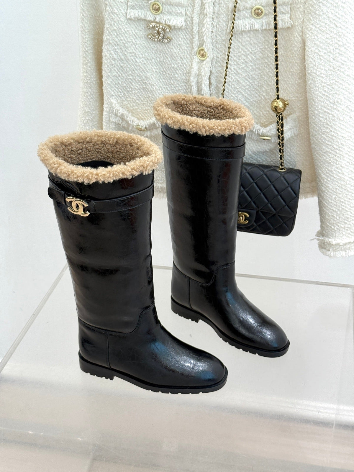 Chanel 2026 Snow Boots Suede Leather Wool 188565