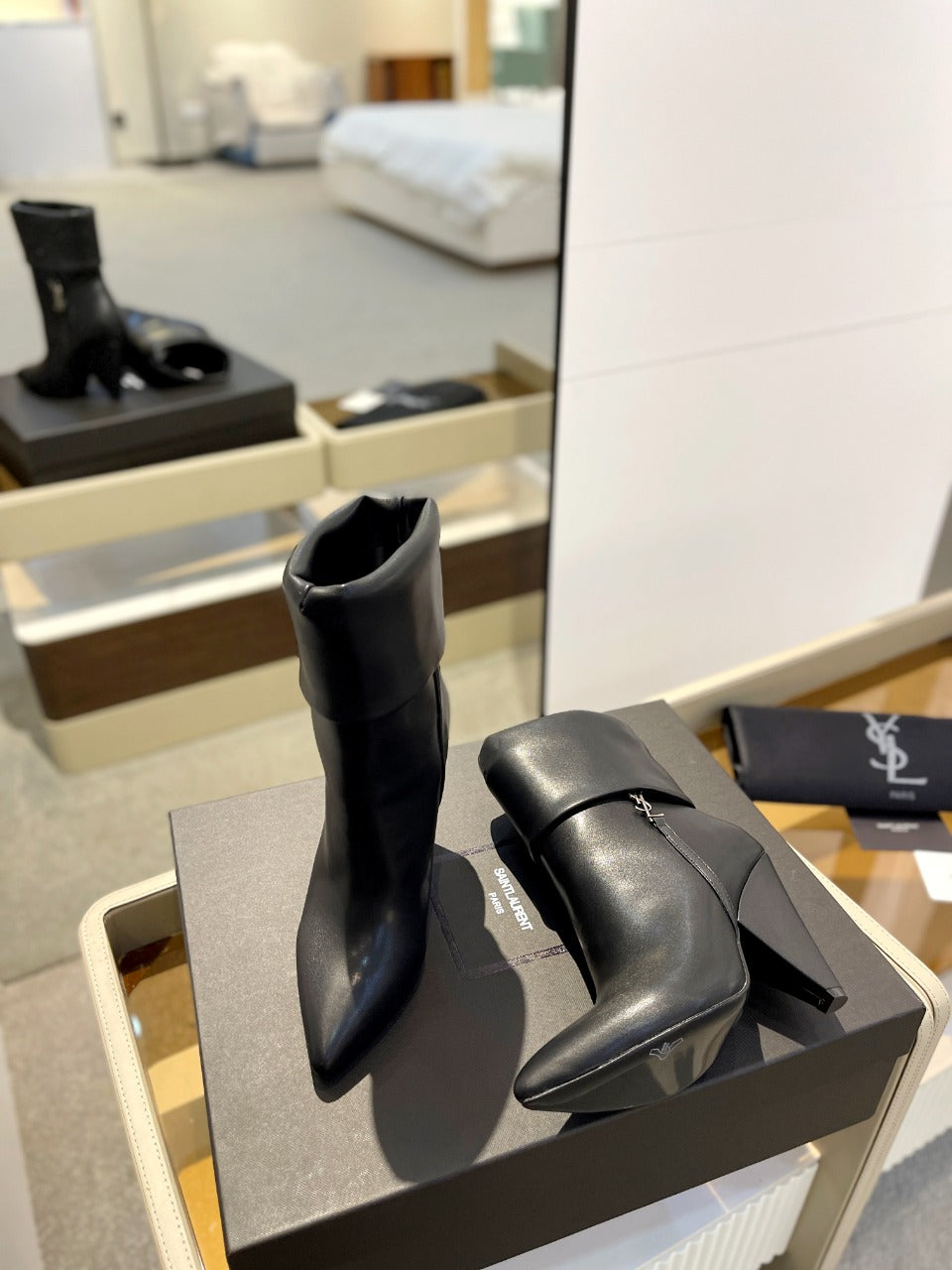 YSL 26s Niki Ankle Boots Black Black Leather 145339