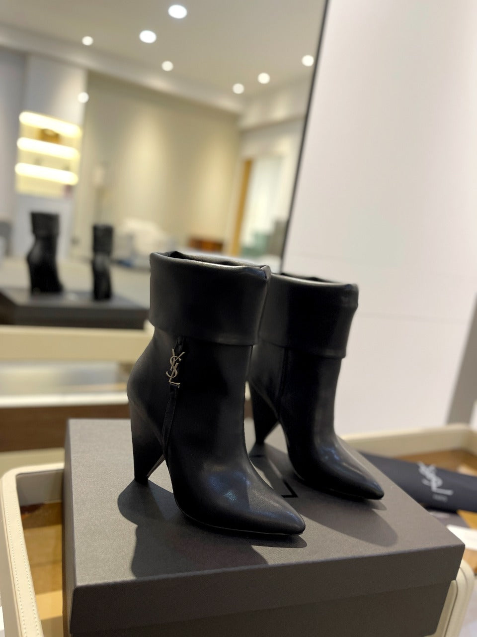 YSL 26s Niki Ankle Boots Black Black Leather 145339