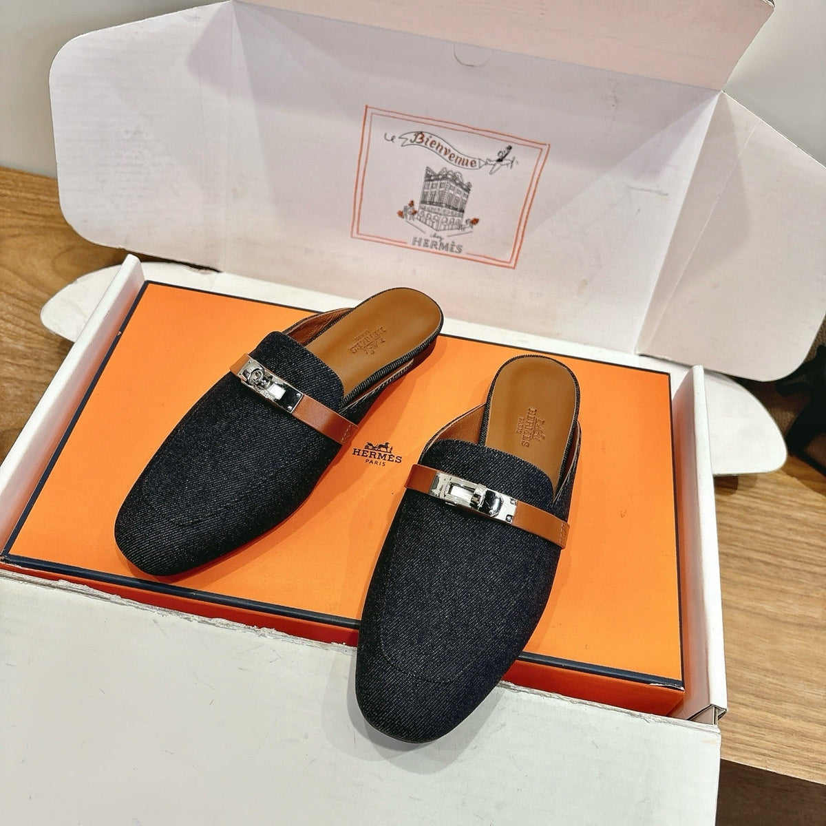HM 26s Oz Mule Black Denim Silver Hardware 02