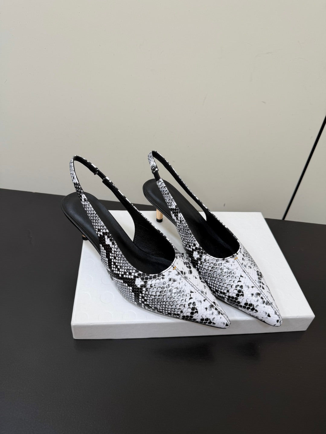 Khaite 26s Mercere Slingbacks 5cm Python Leather 909457