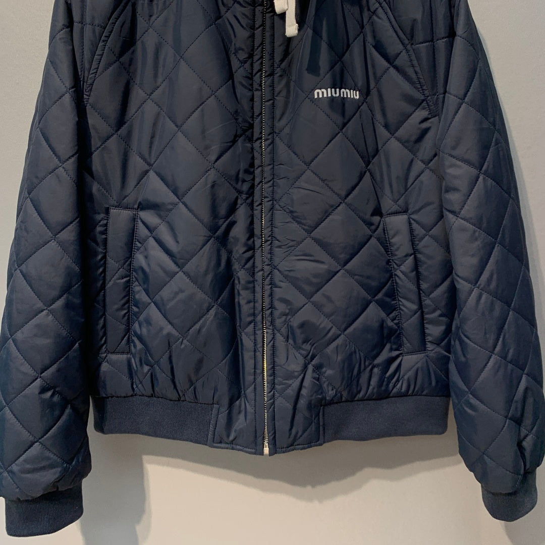 Miumiu 2026 Quilted Down Jacket Navy Blue Pongé Fabric 421170
