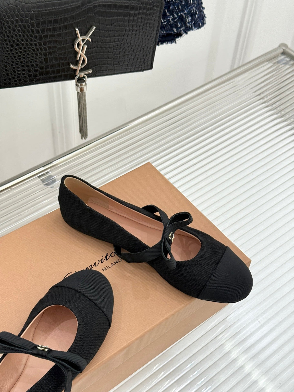 GR 26s Mary Jane Flats Black Fabric 164782