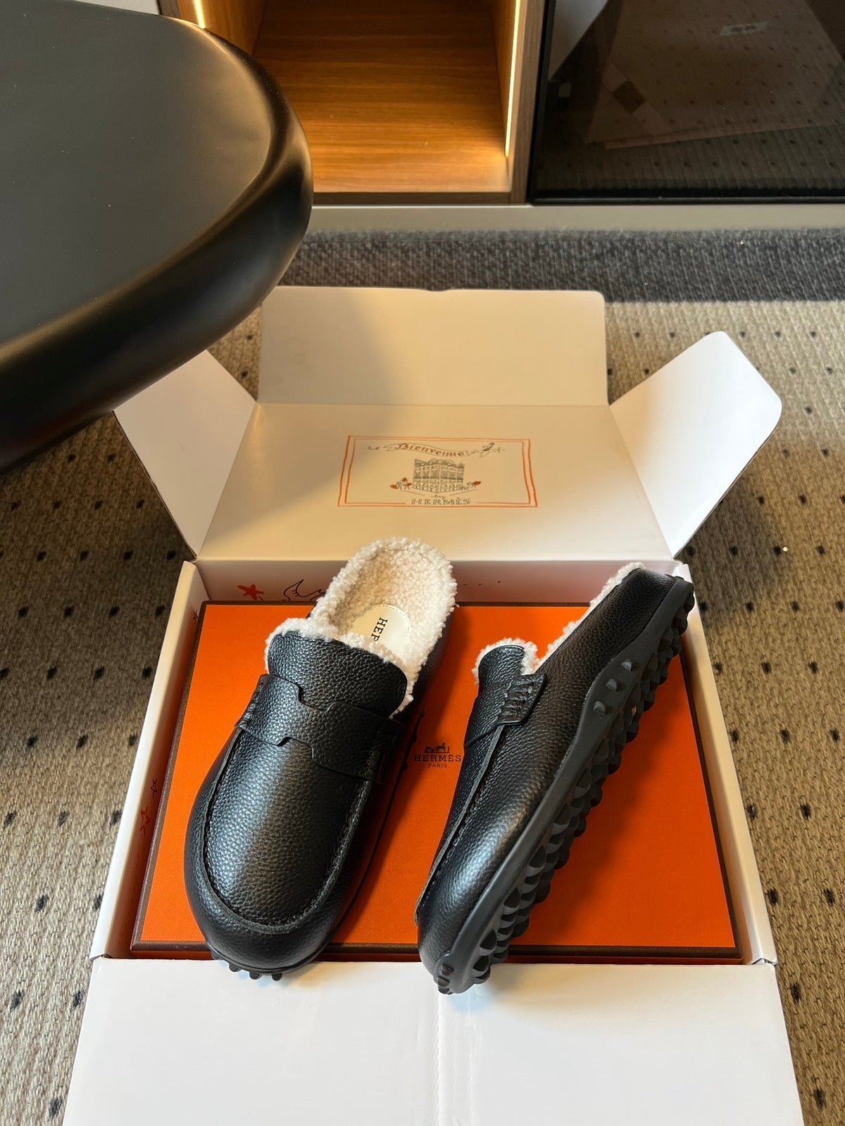 HM 26S Destin Mules Black Calfskin