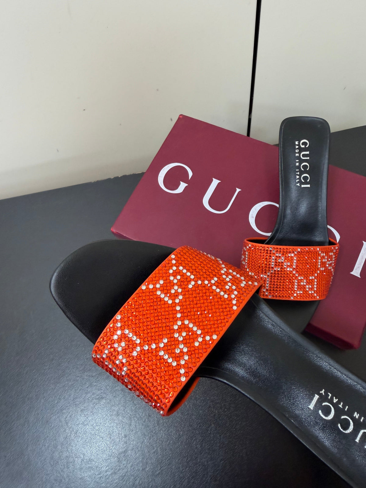 Gucci 26s Mule Sandals 8.5cm Orange Satin Crystal GG