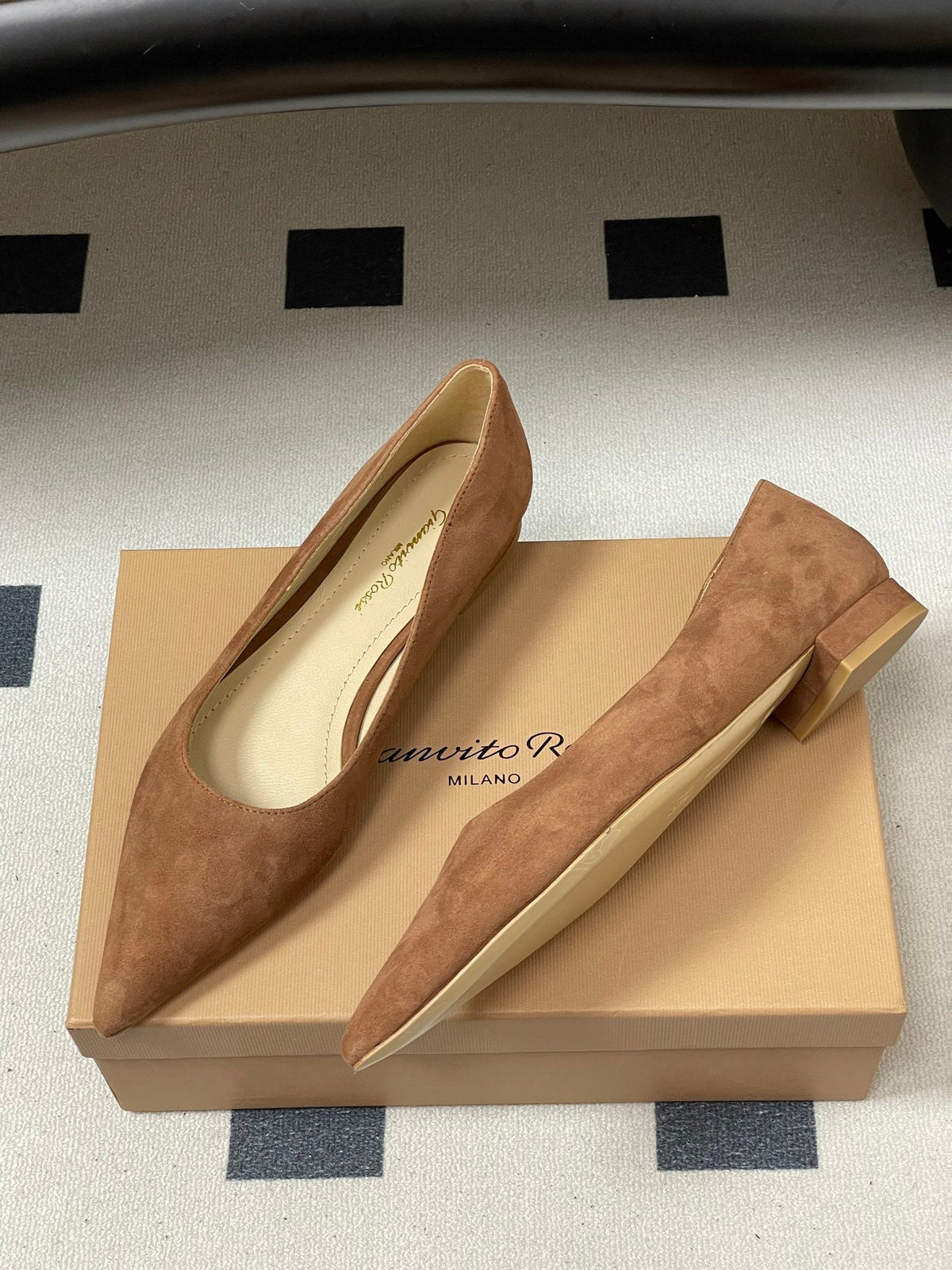 GR 26s Flats Brown Suede 164785