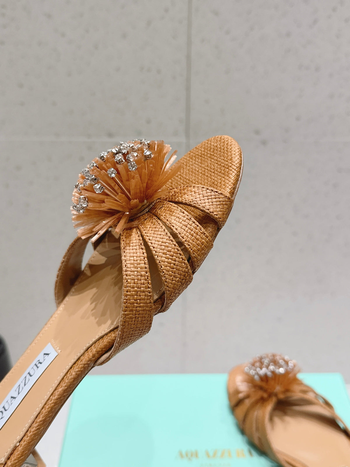 Aquazzura 26s Sandals Brown Woven Raffia 394815