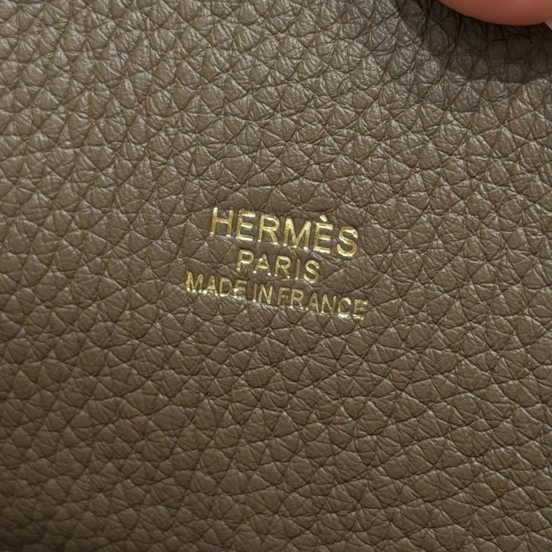 High-end Hermes 2026 So Kelly Bucket Bag 26cm Taurillon Clemence Leather