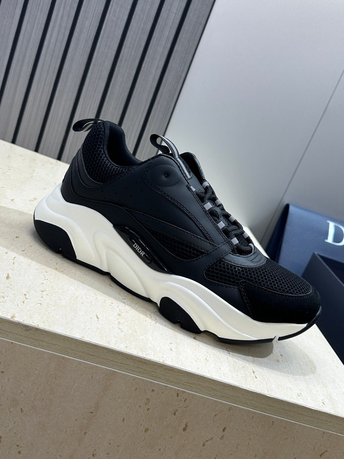 CD 26s Men B22 Sneakers Black Mesh White Sole 539182