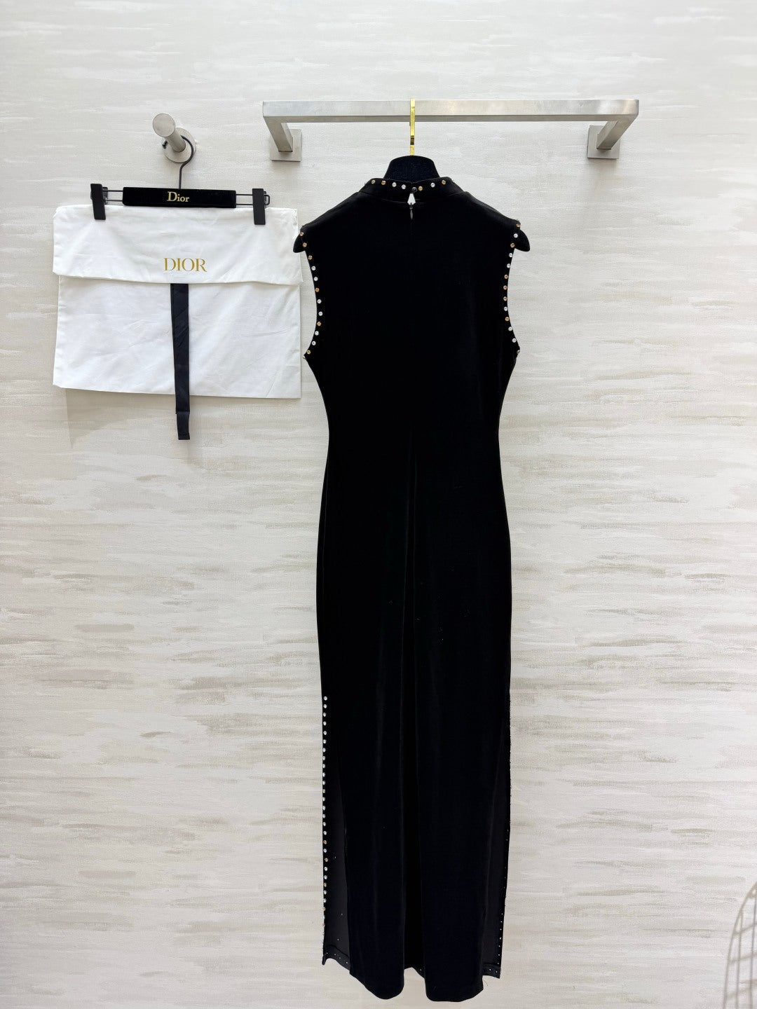 CD 26FW Crystal-Embellished Long Dress Stand Collar Sleeveless Black Velvet 441675