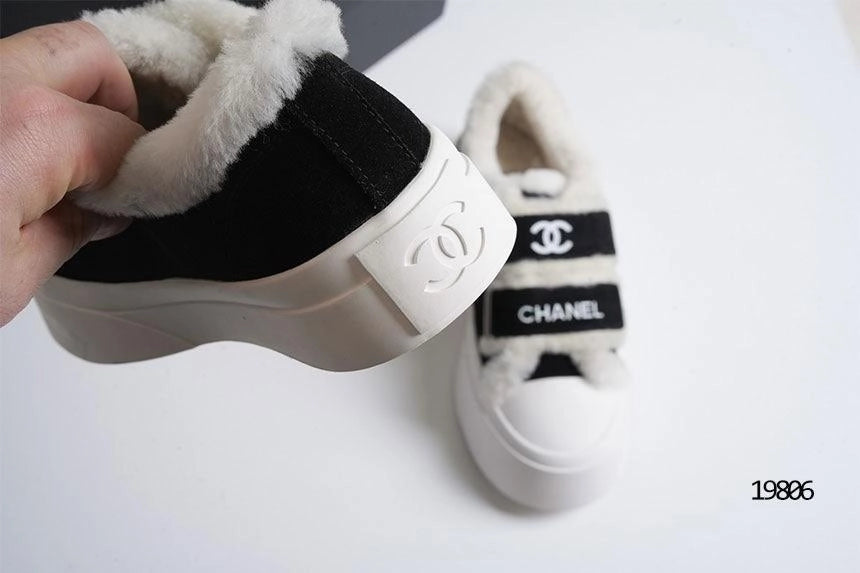 CC 26s Sneakers Black White Wool Suede