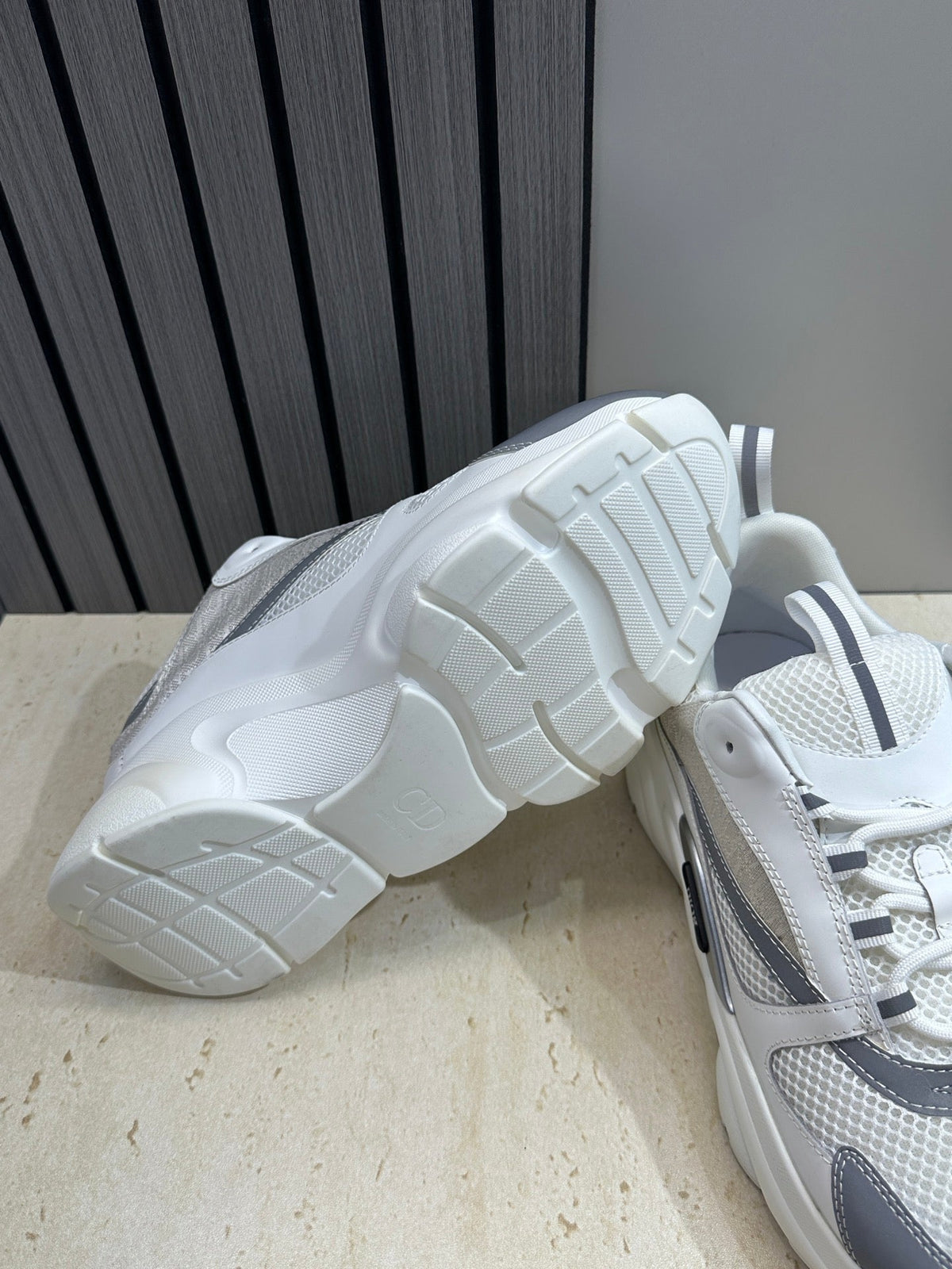 CD 26s Men B22 Sneakers White Grey Oblique Jacquard Canvas 614925