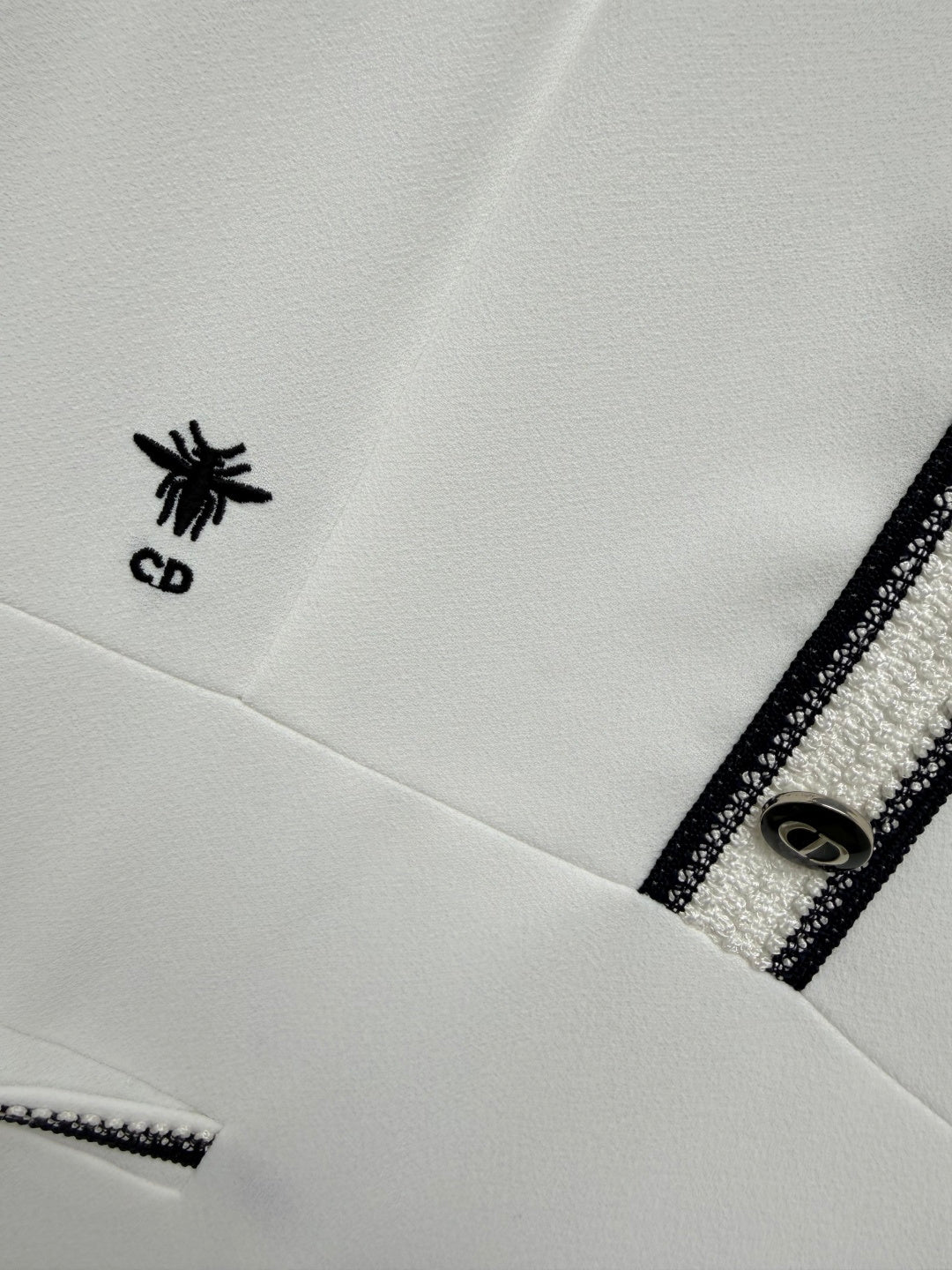 CD 26 Waist-Defining Short-Sleeve Dress White in Wool Knitwear and Cotton Blend 386807
