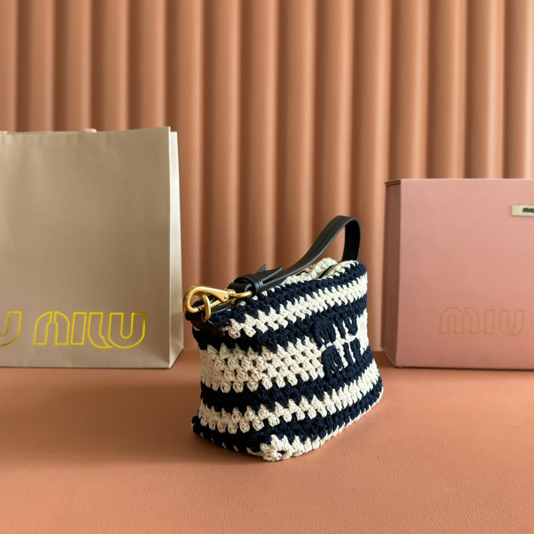 Miu Crochet Pouch Black Cream Cotton