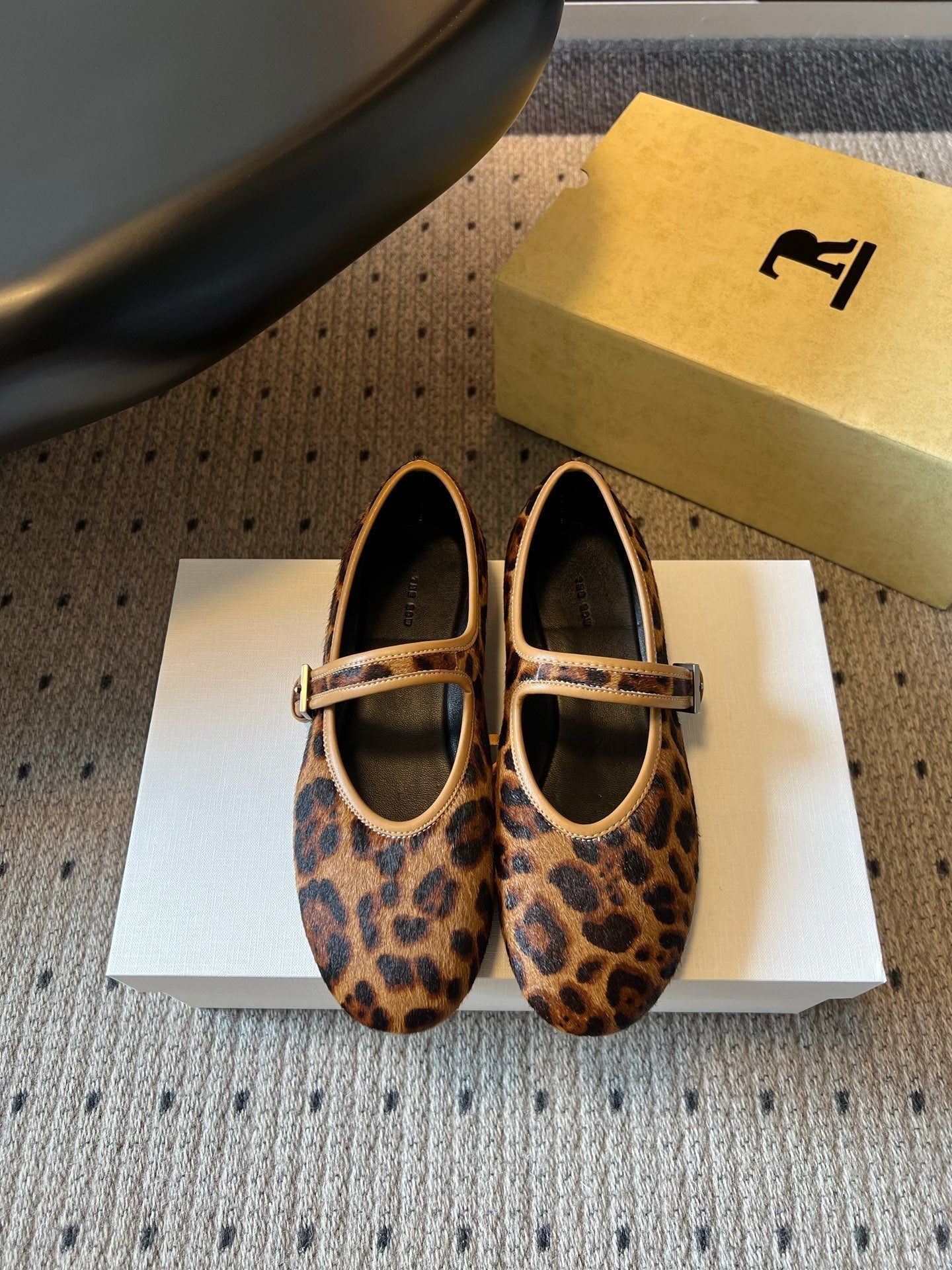 TR 26SS One-Strap Mary Jane Flats Horsehair 36166