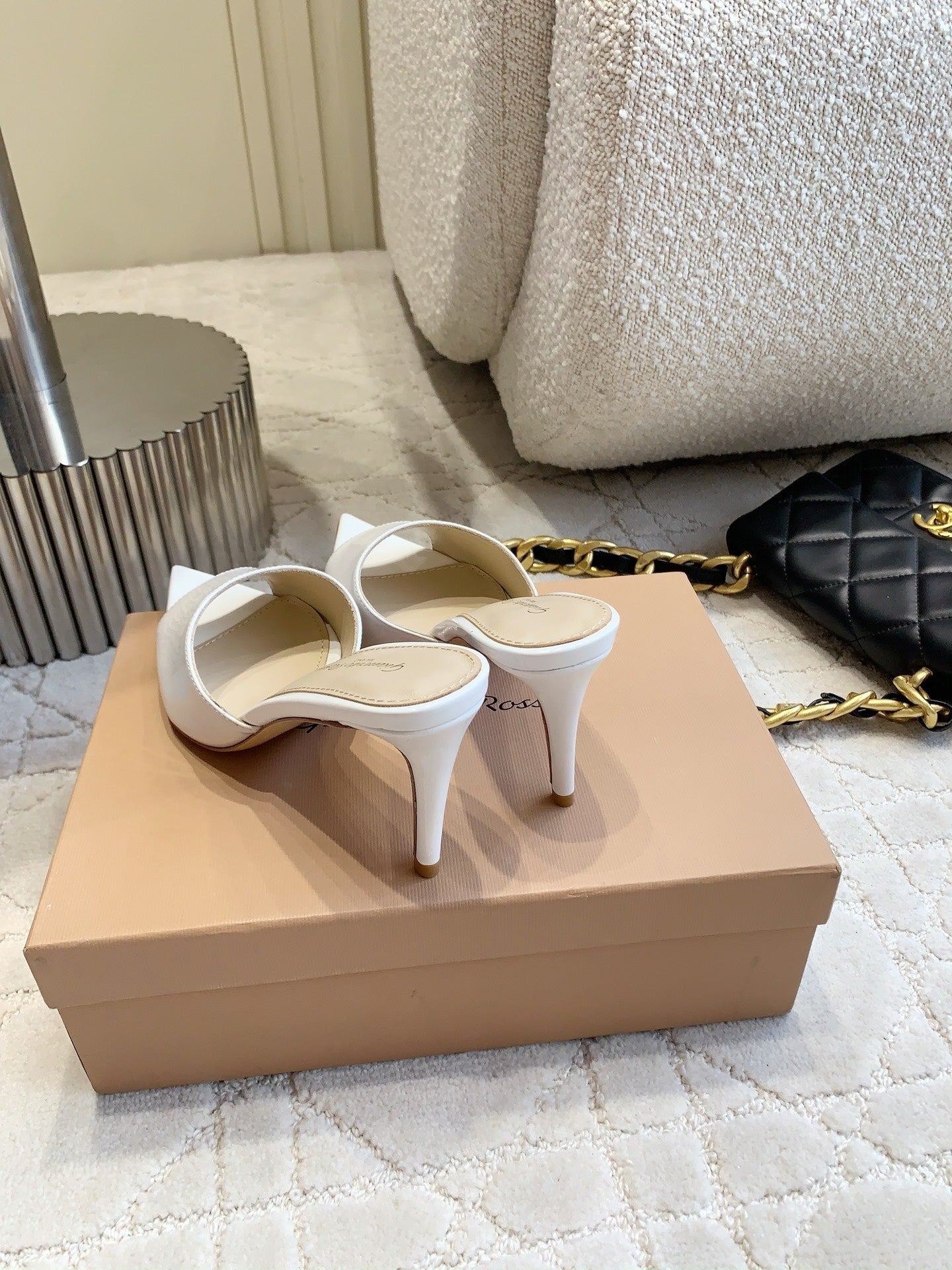 GR Pointed-Toe Mule Sandals 8.5cm White Patent Cowhide 851875