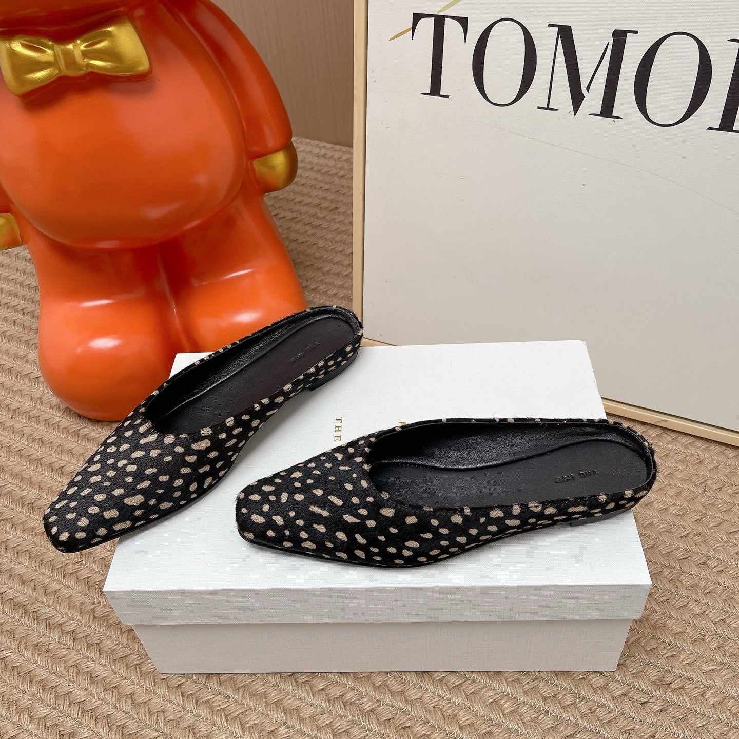 TR Mules Black Ivory Spotted Square Toe Horsehair 854392