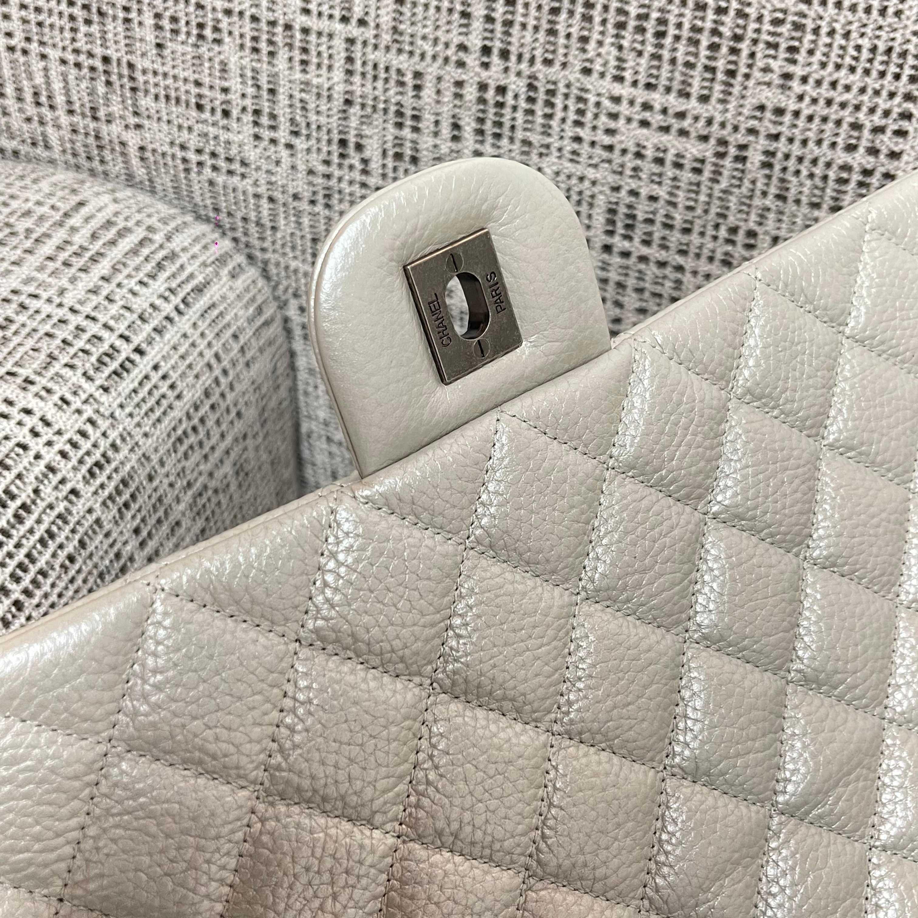 CC Classic Flap Bag 46.5cm Pearl White Caviar Calfskin Leather SHW