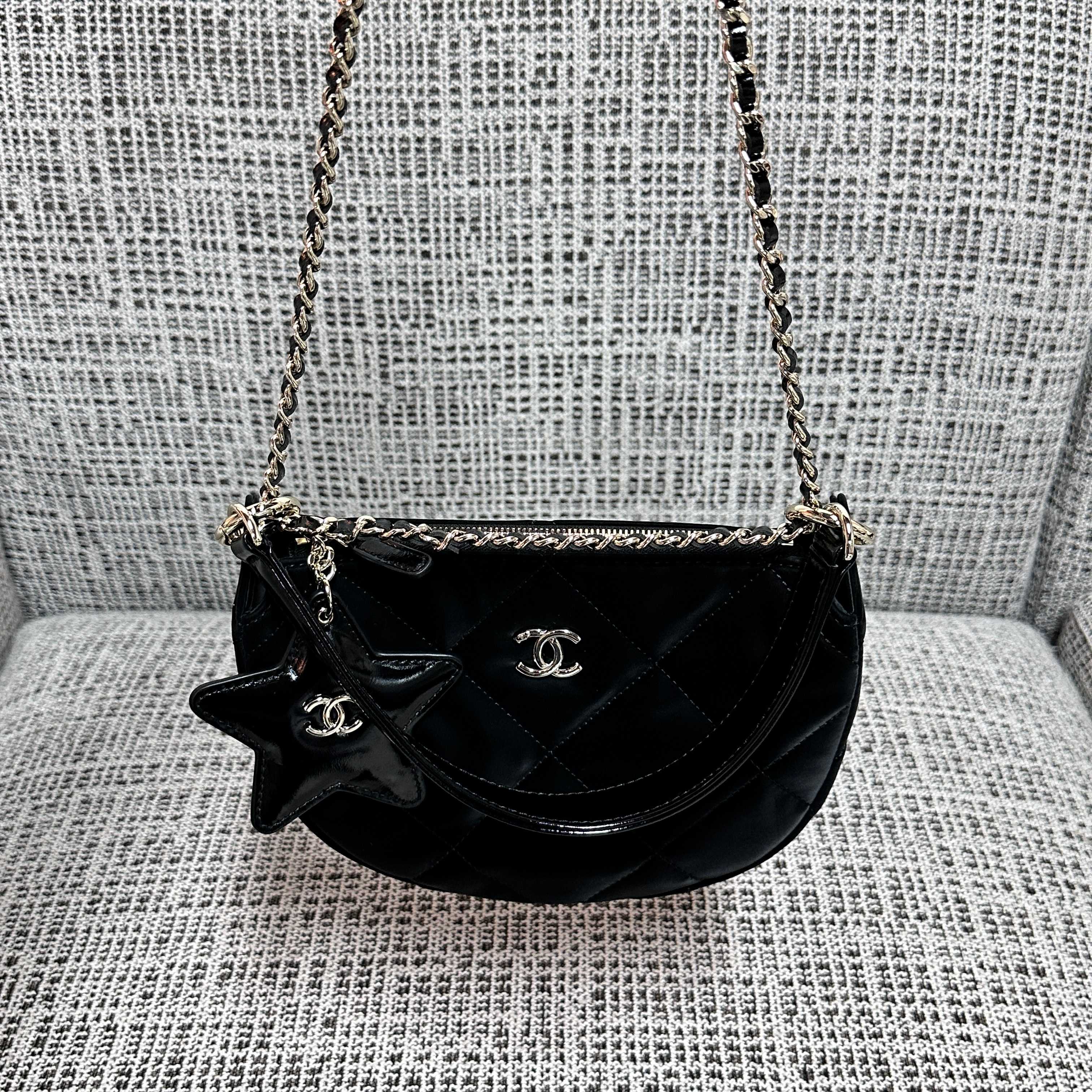 CC Coco Neige Clutch With Chain Star Charm 22cm Black Velvet