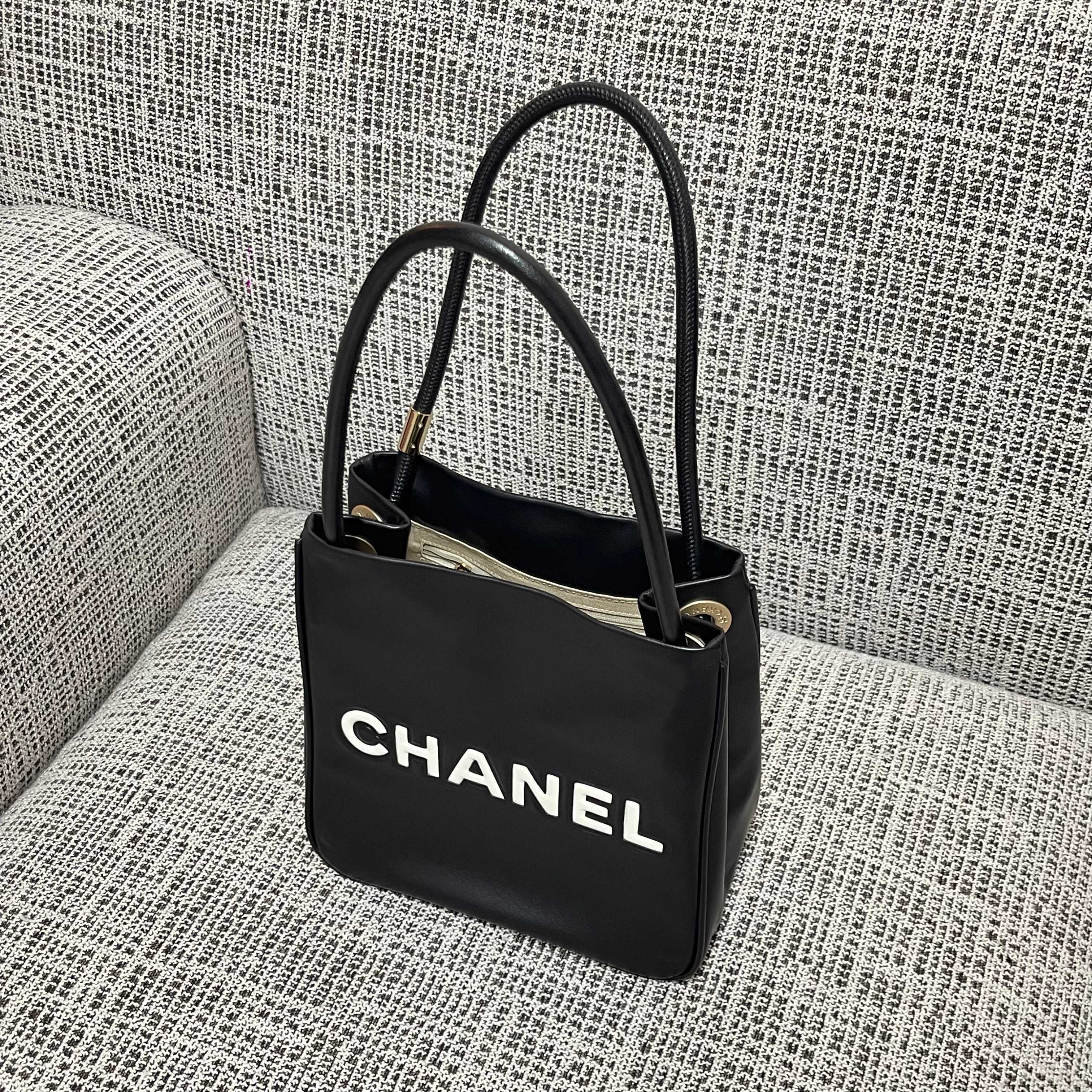 CC Vintage Tote Bag Embossed Camellia 25cm White Lettering Black Calfskin