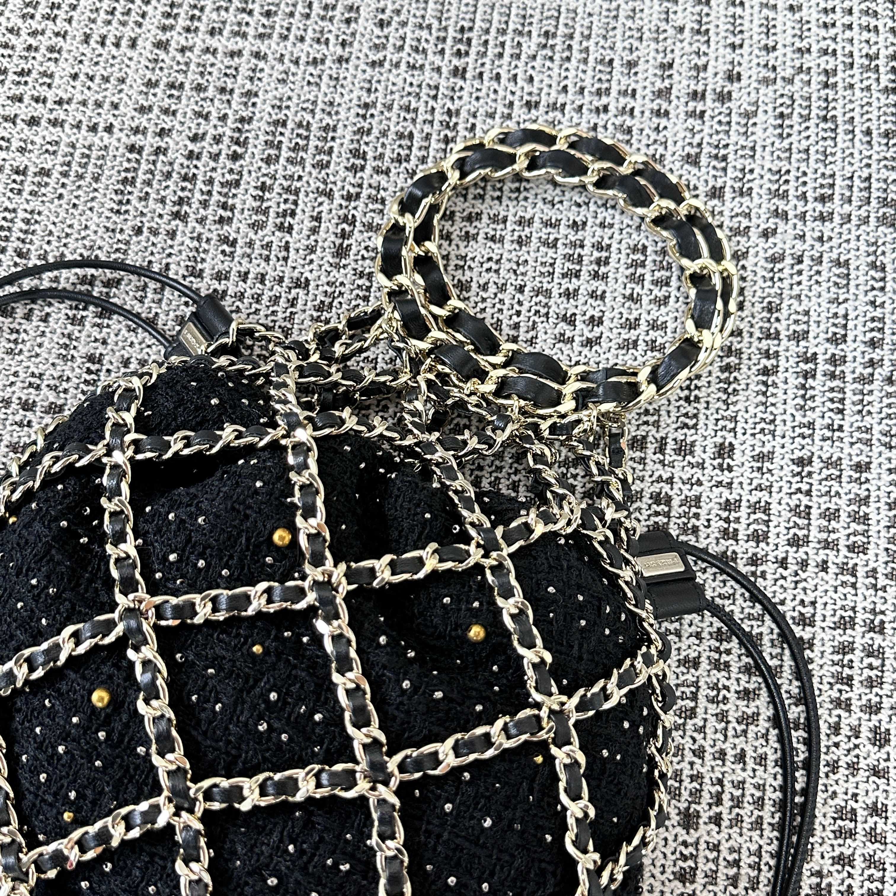 CC 21PF Chain Link Net Bag Drawstring Black Tweed Lambskin & Chain