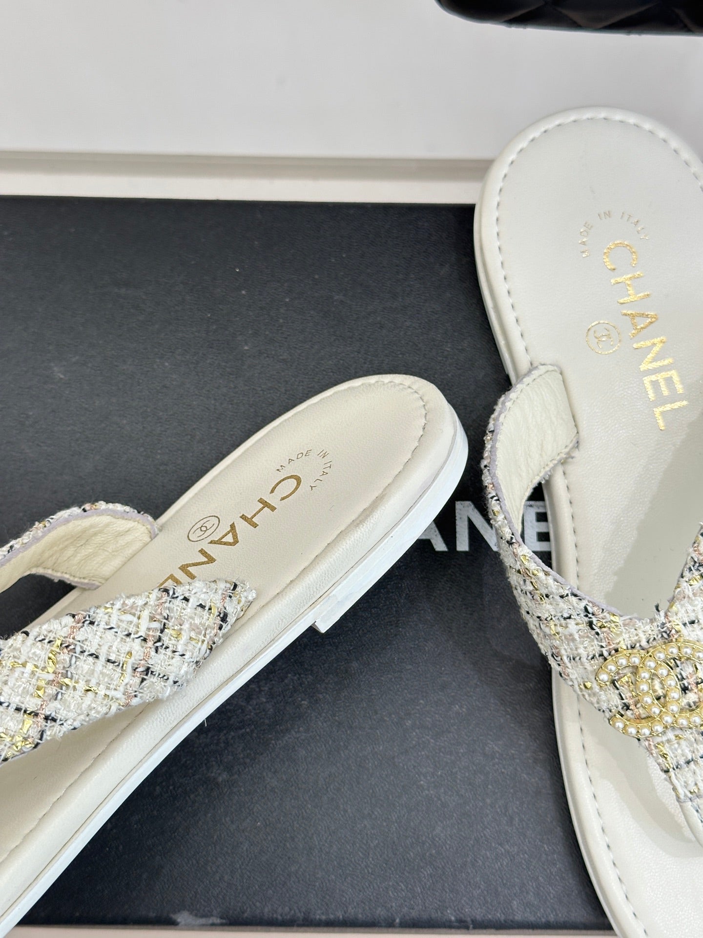 CC Crystal Logo Platform Thong Sandals Flat White Tweed 887779