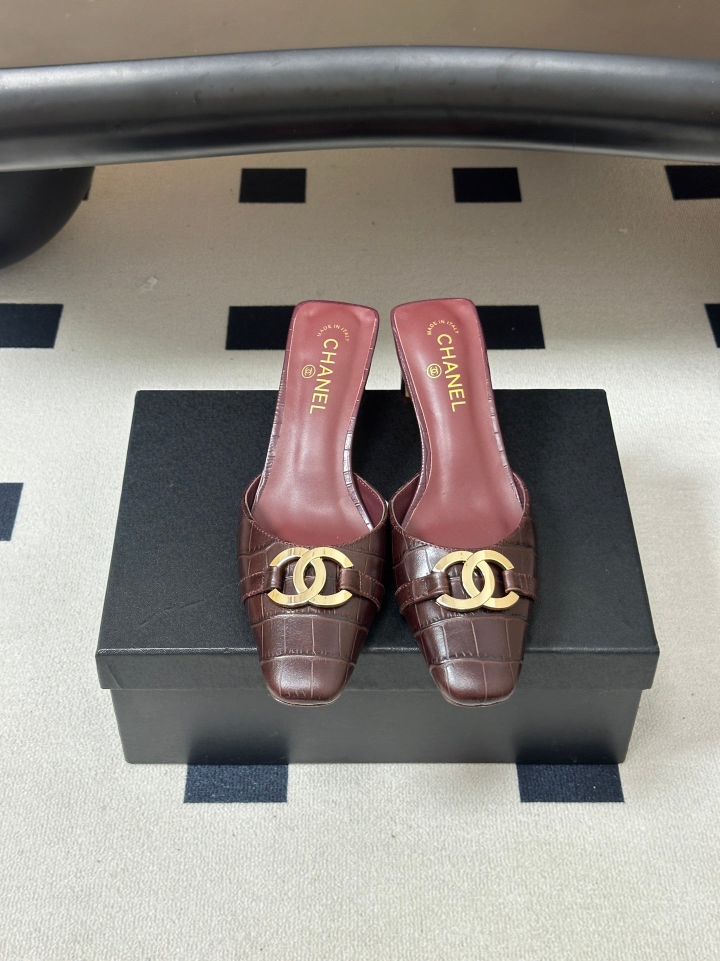 CC 26A Square Toe Mules 6cm Chocolate Patent Embossed Leather 888046