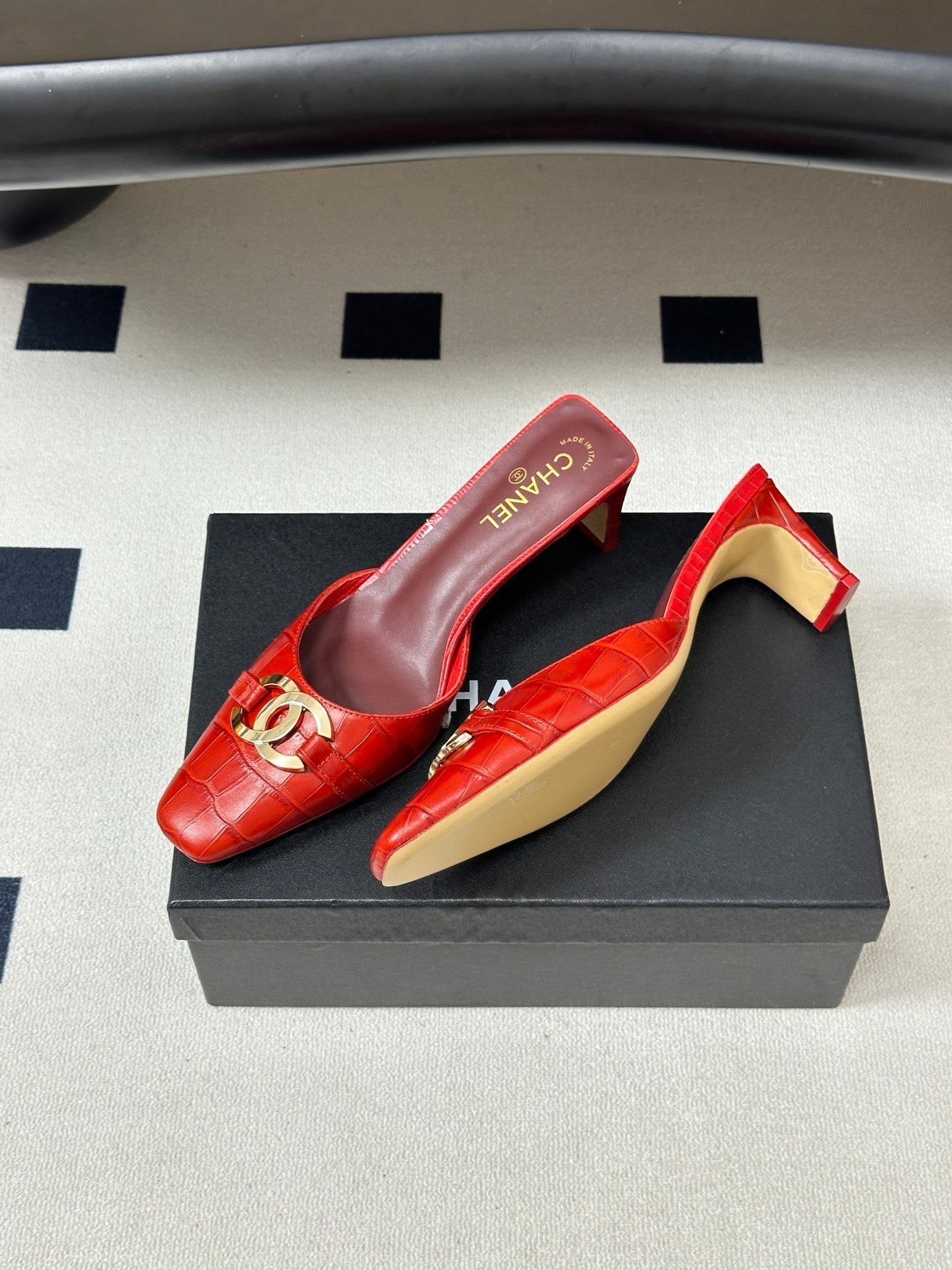 CC 26A Square Toe Mules 6cm Red Patent Embossed Leather 888045