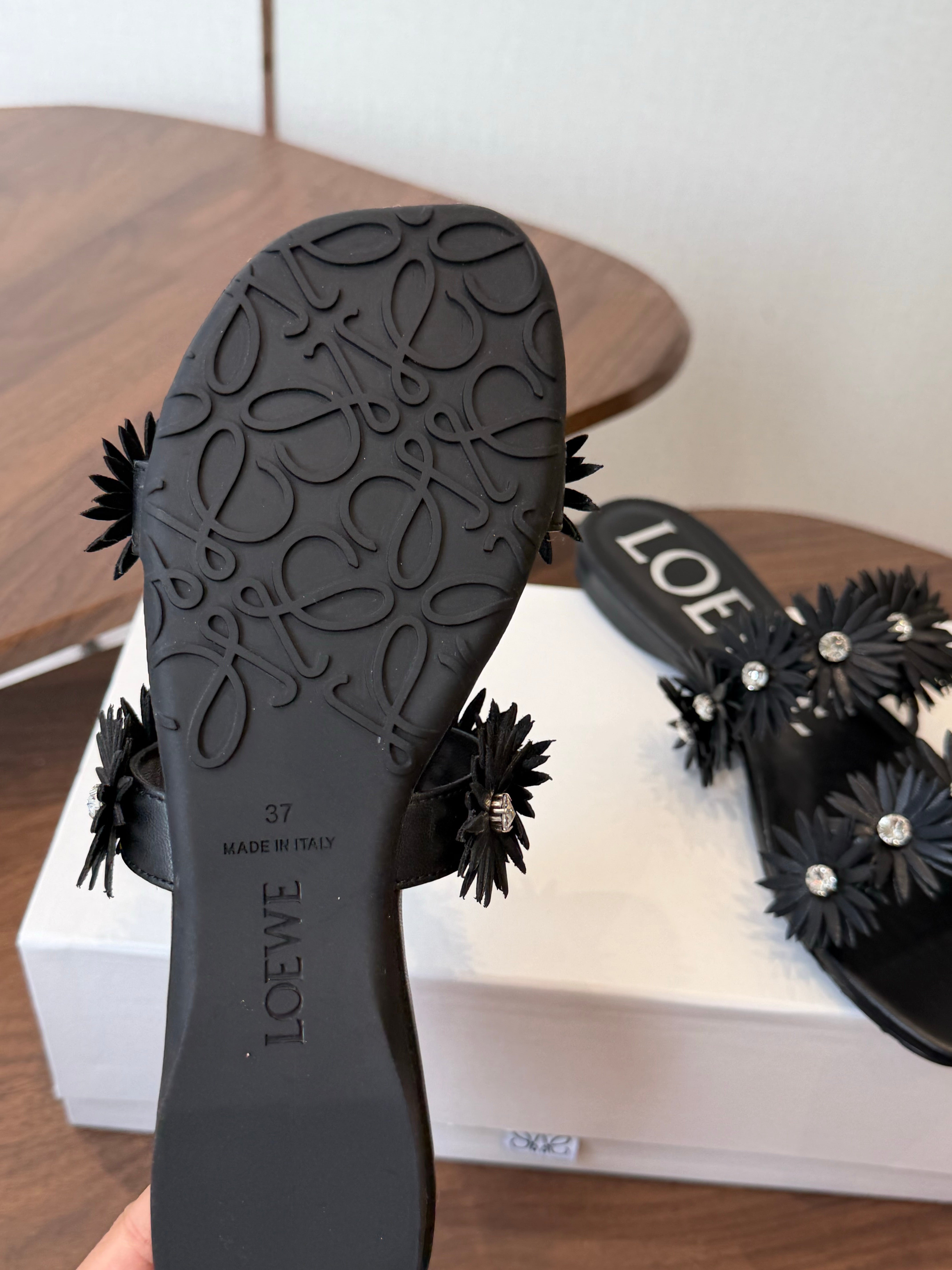Loew Paula's Ibiza Petal Flower Flat Sandals Black Leather 889891