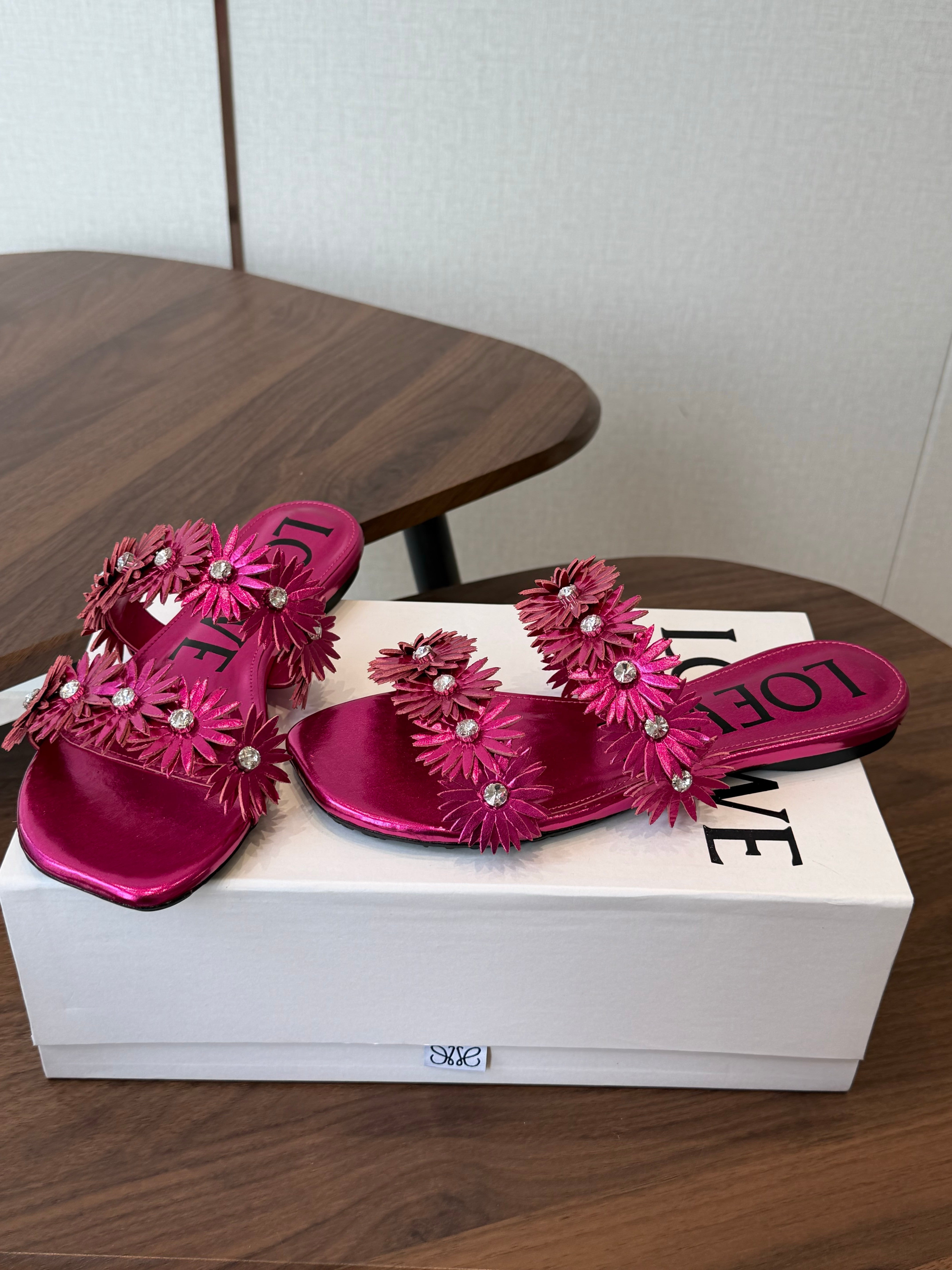 Loew Paula's Ibiza Petal Flower Flat Sandals Pink Leather 889892