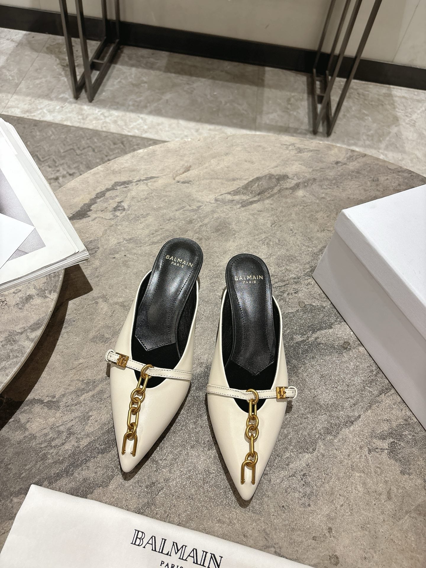 BM 26 Sync Chain Mules White Calfskin Leather 888583