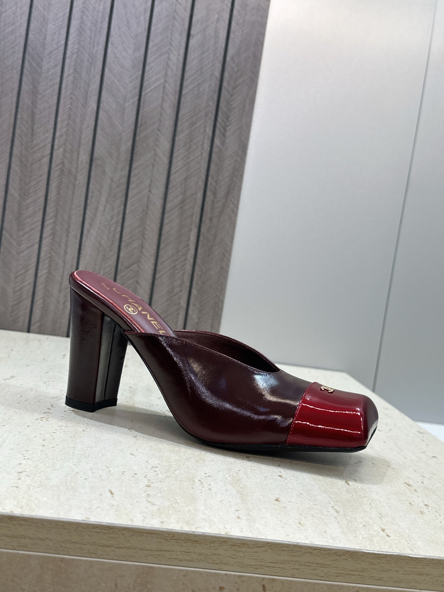CC Cap Toe Mules 90mm Burgundy Patent Leather 896856